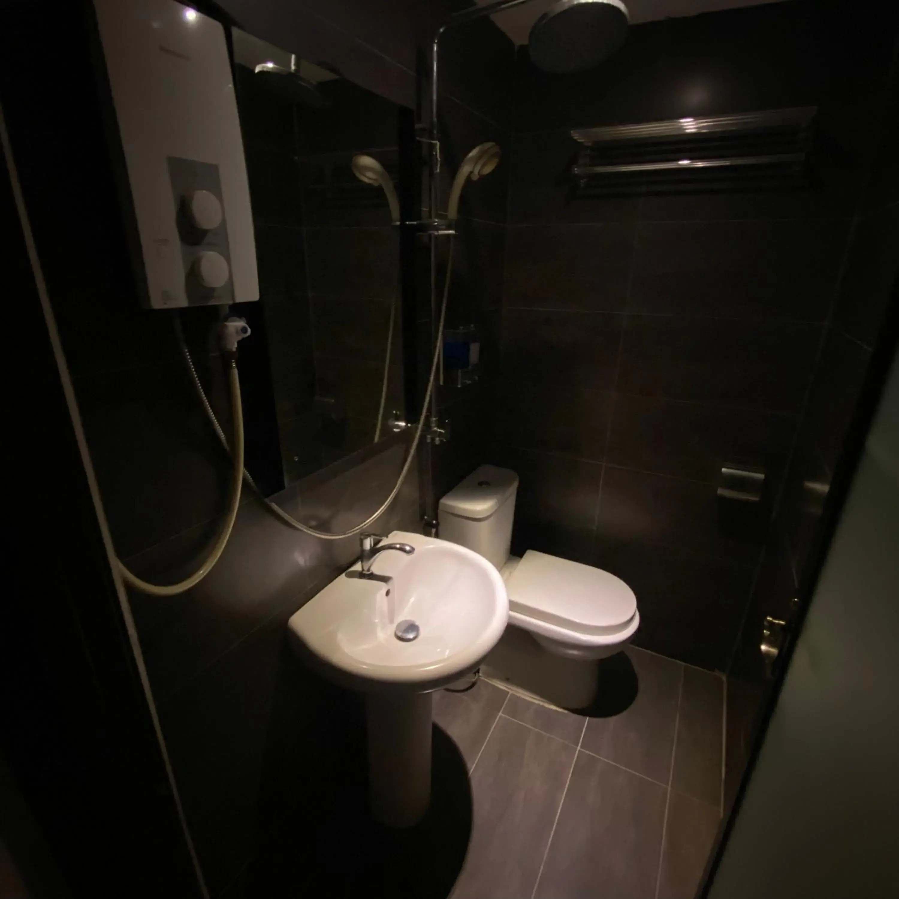 Three-Bedroom Suite in Ipoh Apartment Suites Three-Bedroom Suite in Ipoh Apartment Suites