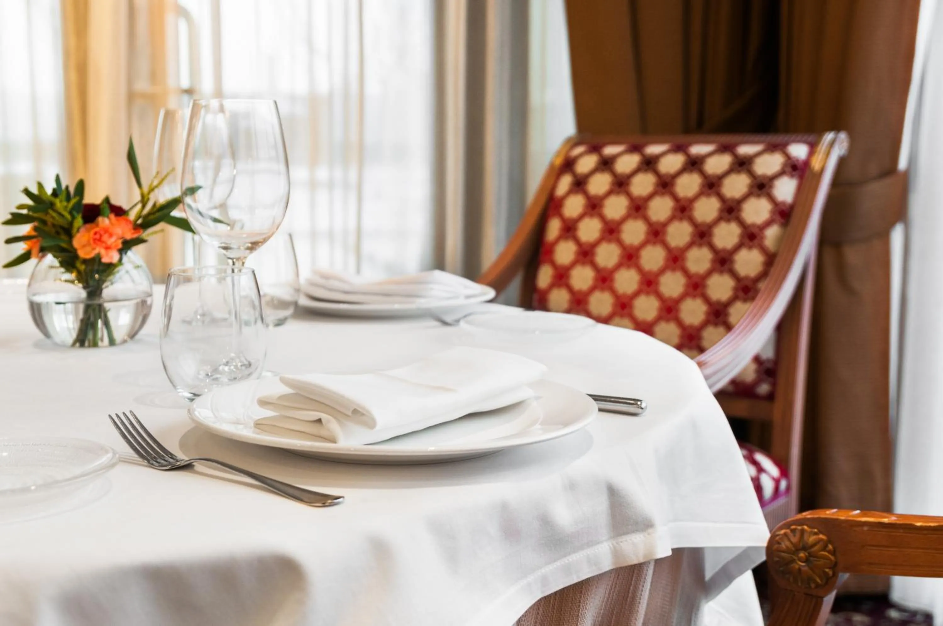 Restaurant/places to eat in Eurostars Palacio Buenavista