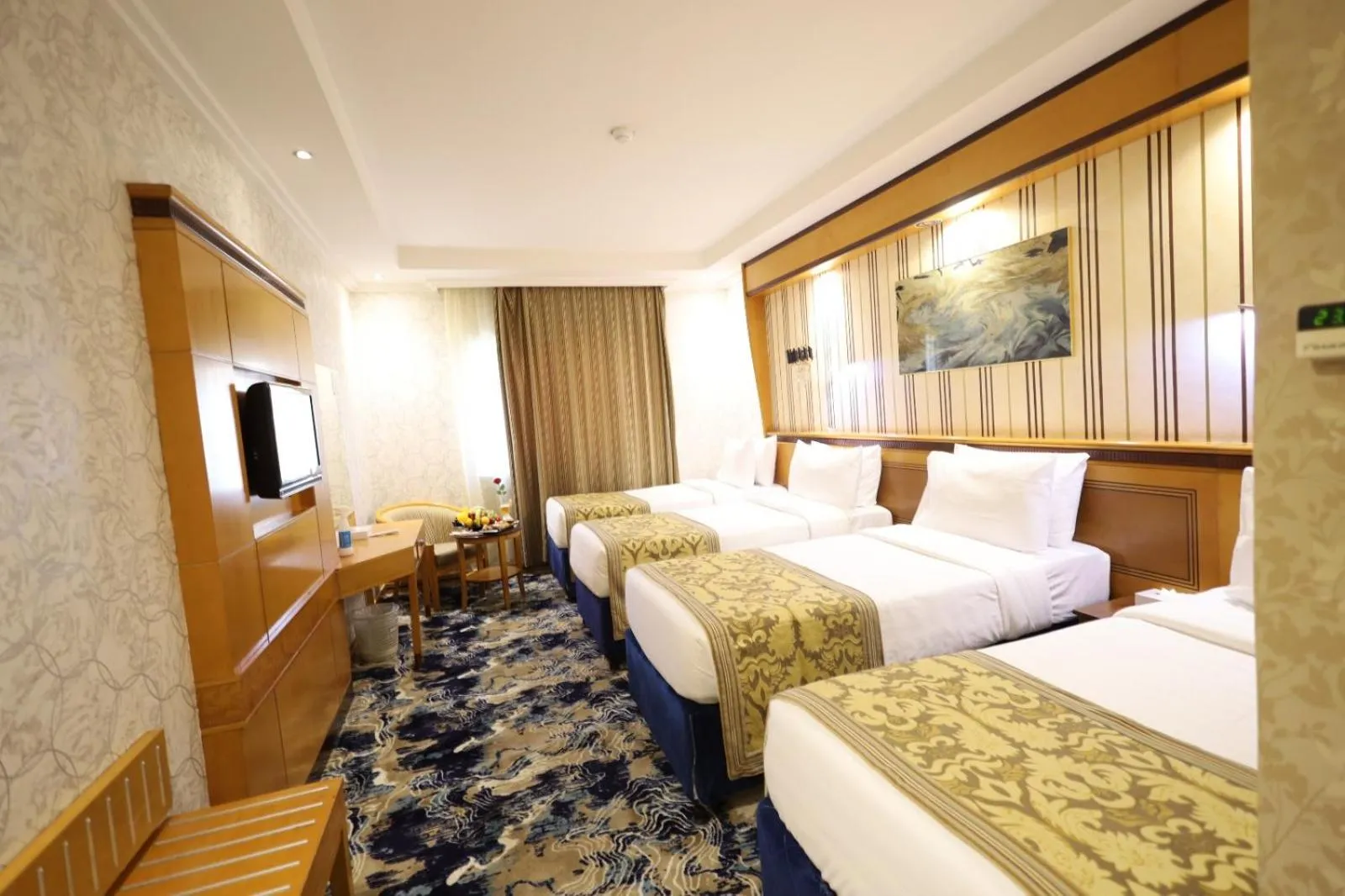 Bed in Maysan Al Maqam Hotel