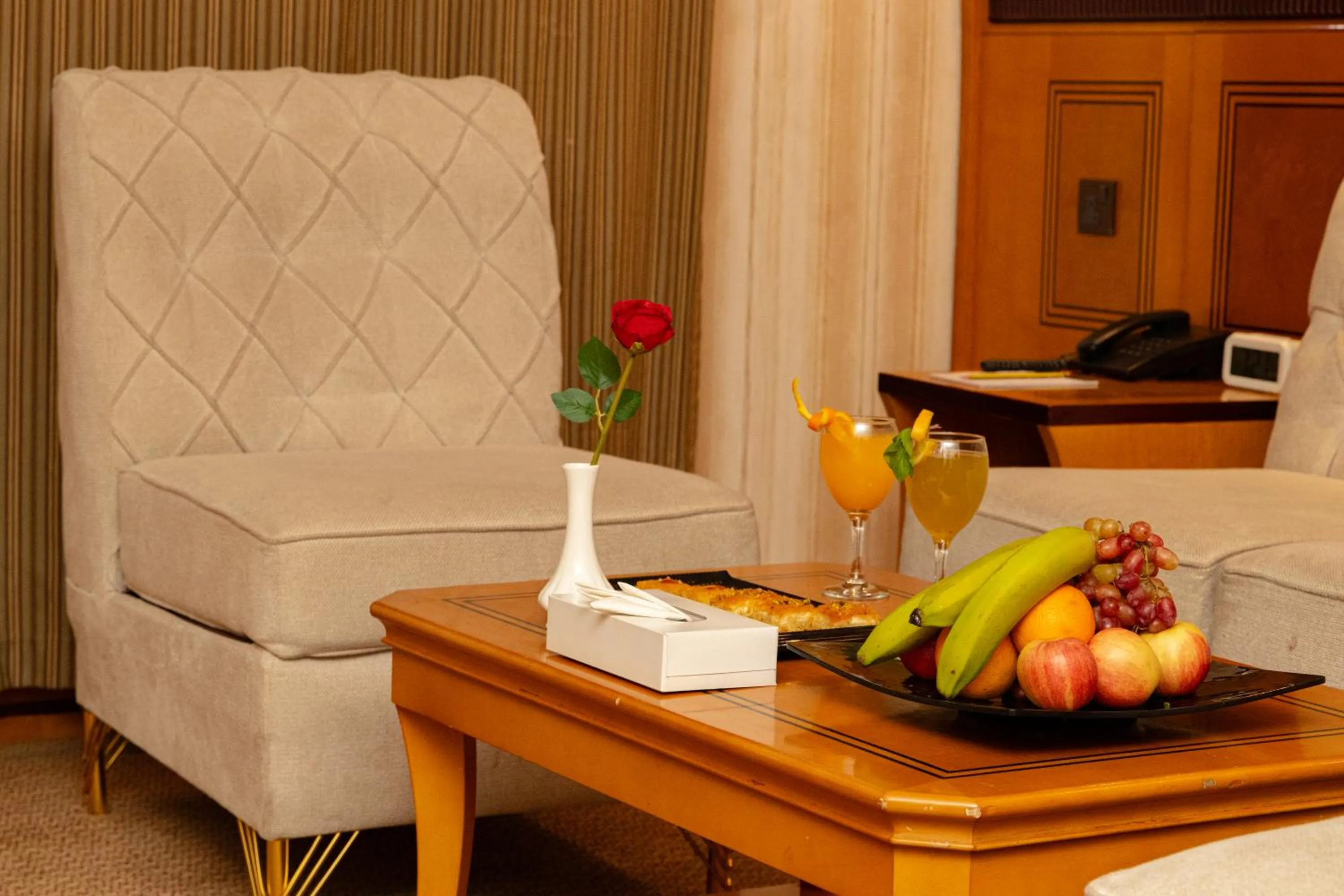 Food and drinks in Maysan Al Maqam Hotel