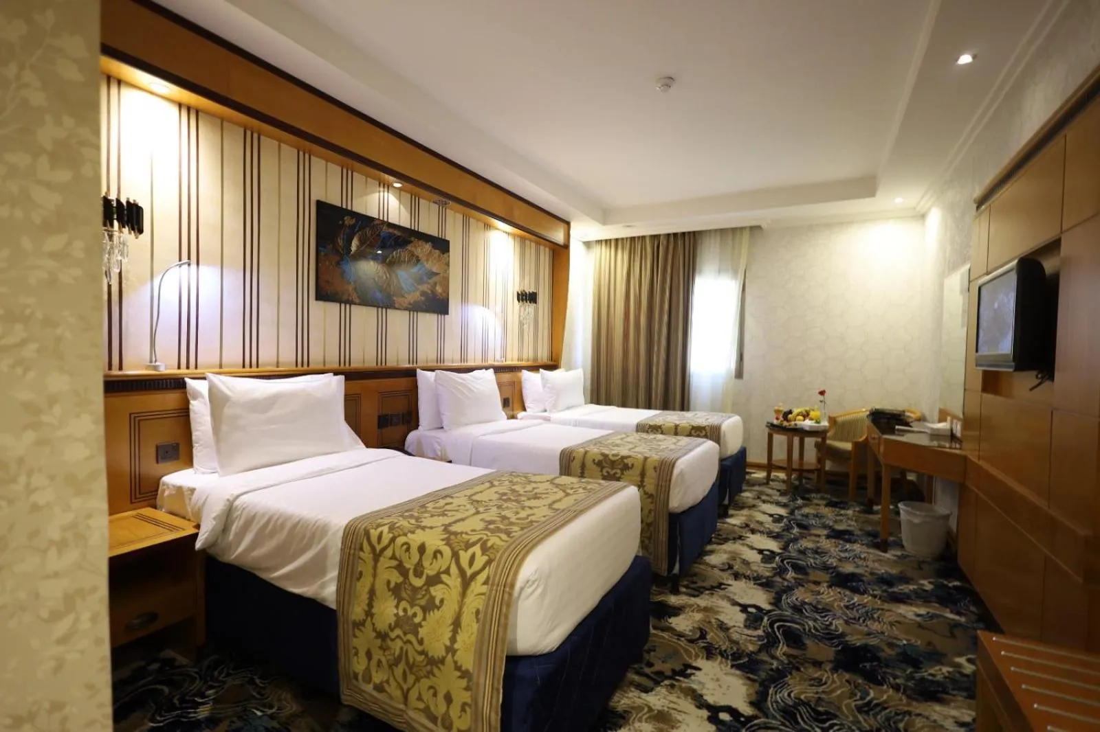 Bed in Maysan Al Maqam Hotel