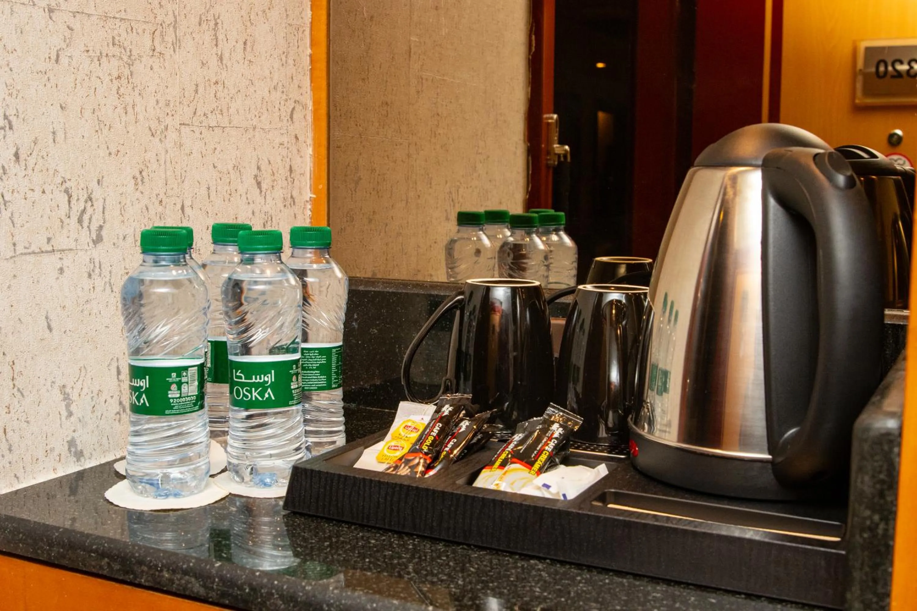 Coffee/tea facilities in Maysan Al Maqam Hotel