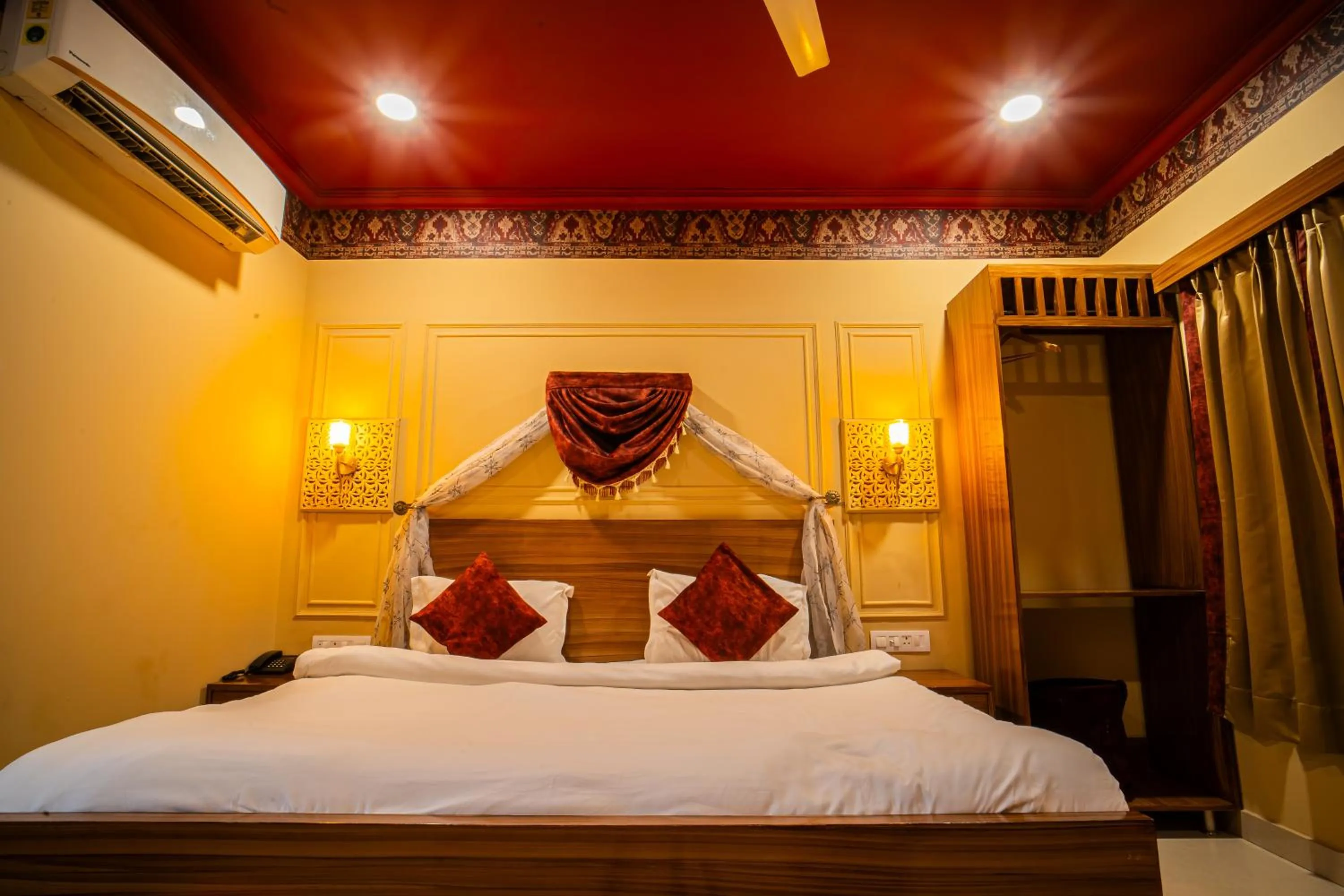 Bed in The Marwar Hotel & Gardens