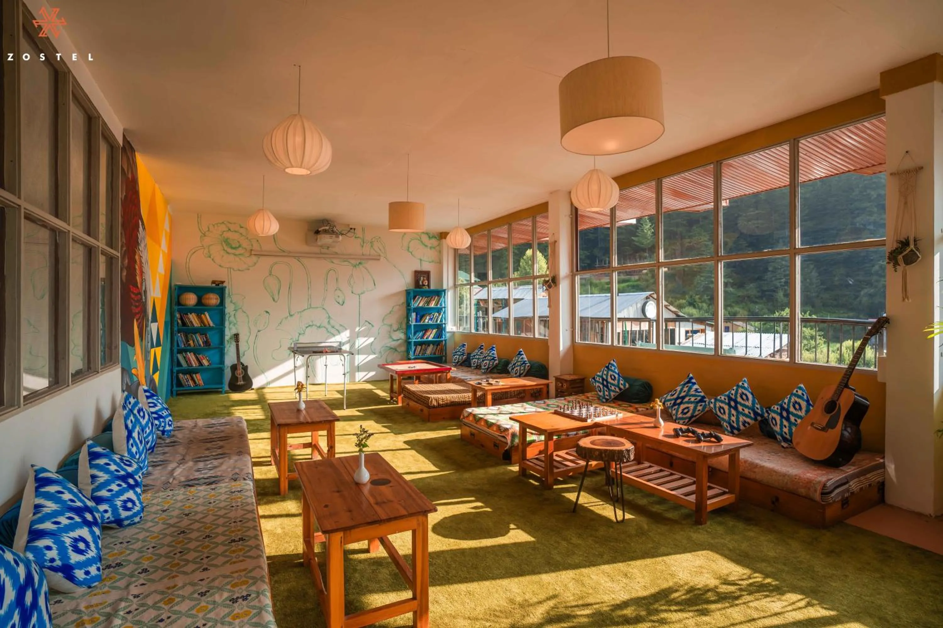 Living room in Zostel Pulga