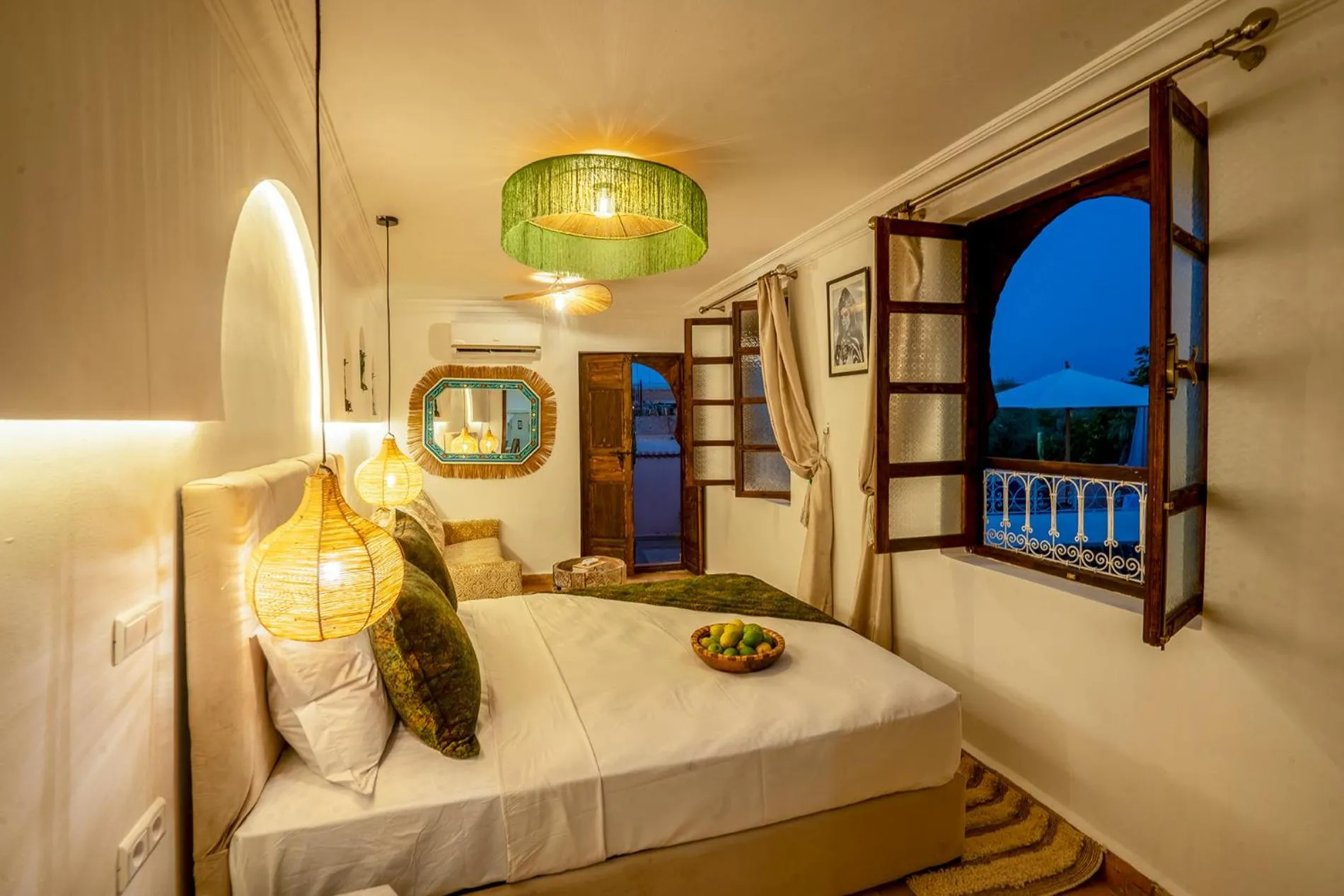 View (from property/room), Bed in Riad Yalla habibi