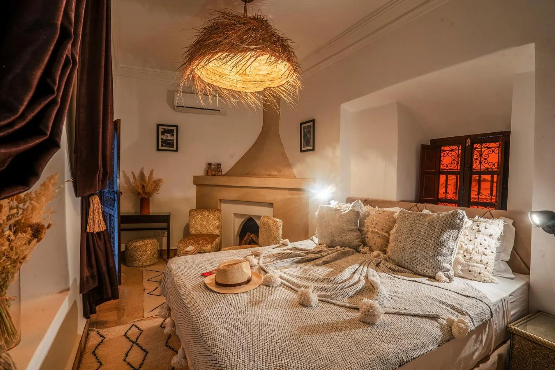 View (from property/room), Bed in Riad Yalla habibi