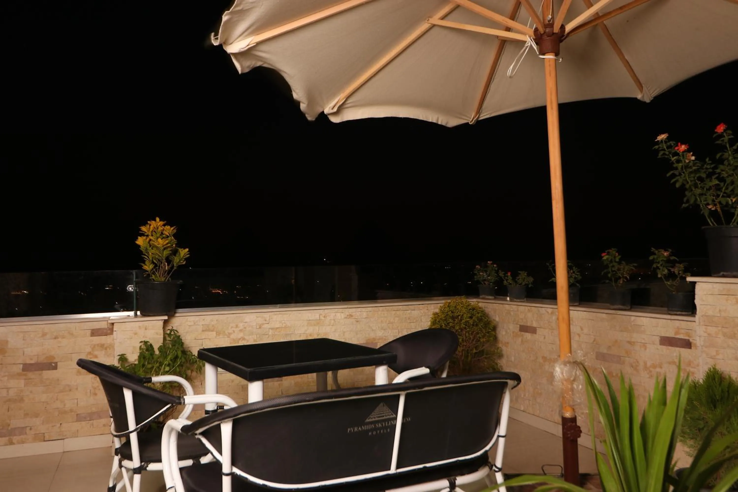 Balcony/Terrace in Pyramids Skyline Hotel Cairo