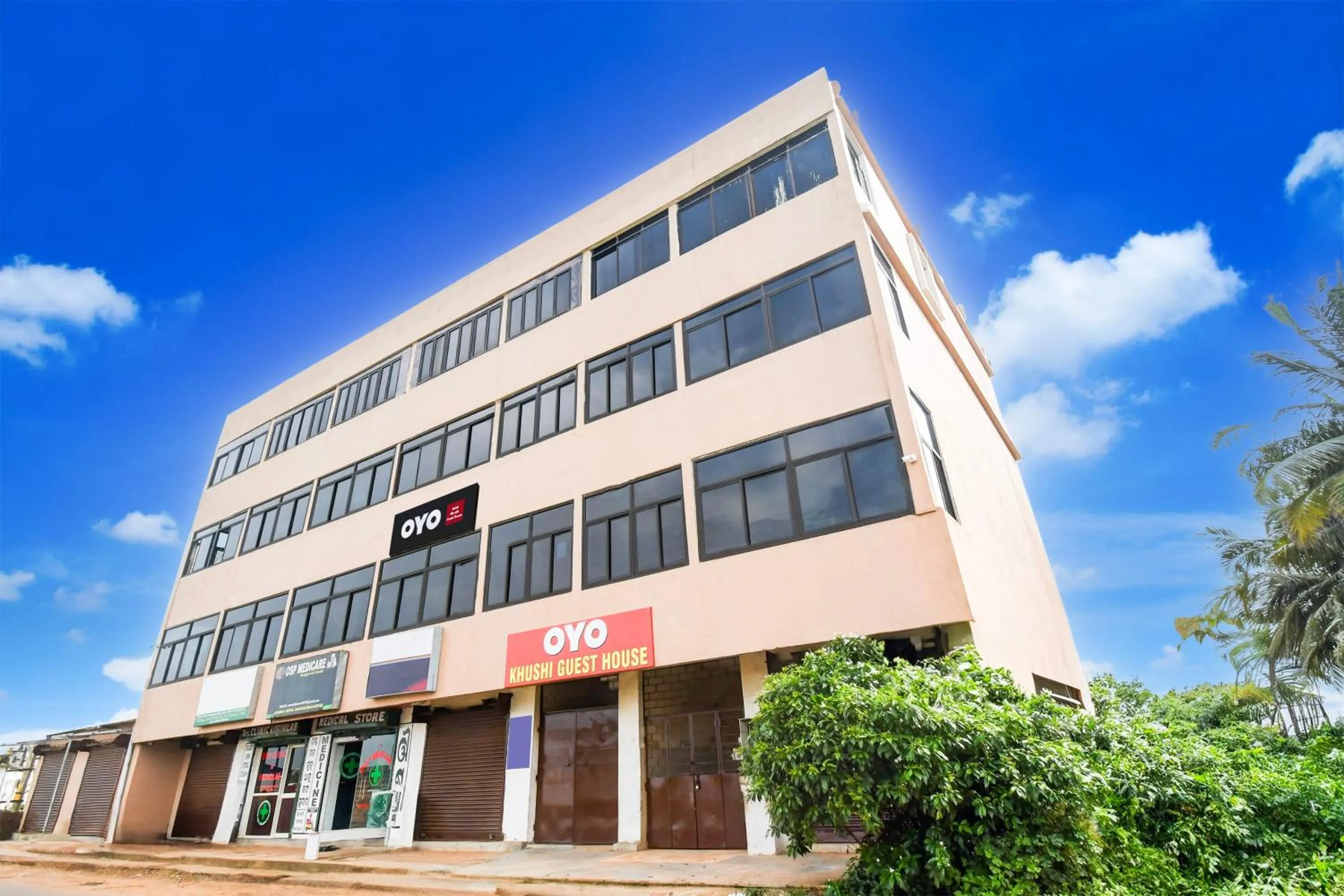 Facade/entrance in Hotel O Khushi Guest House