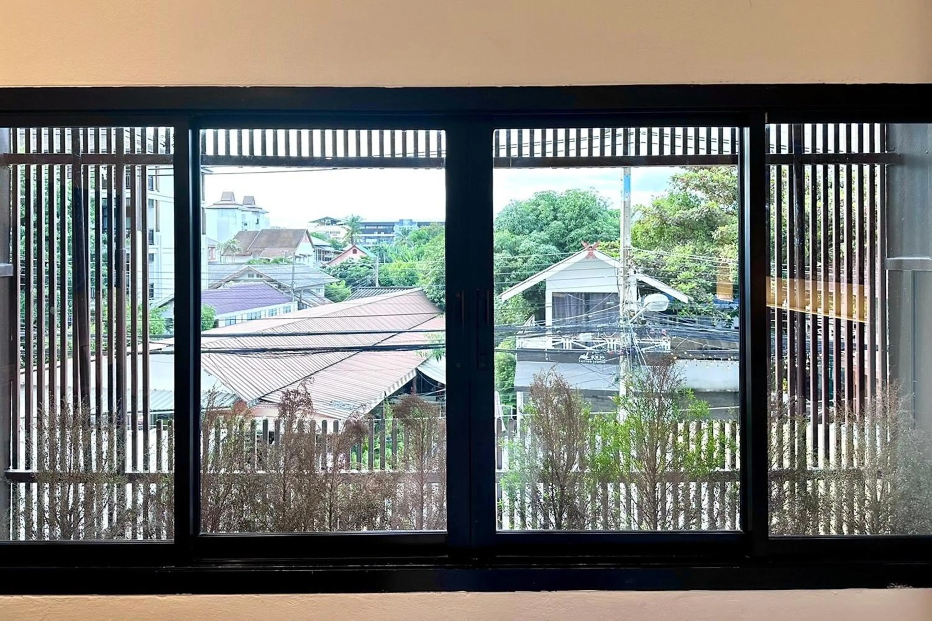 Day in Nuan Nil Secret Courtyard