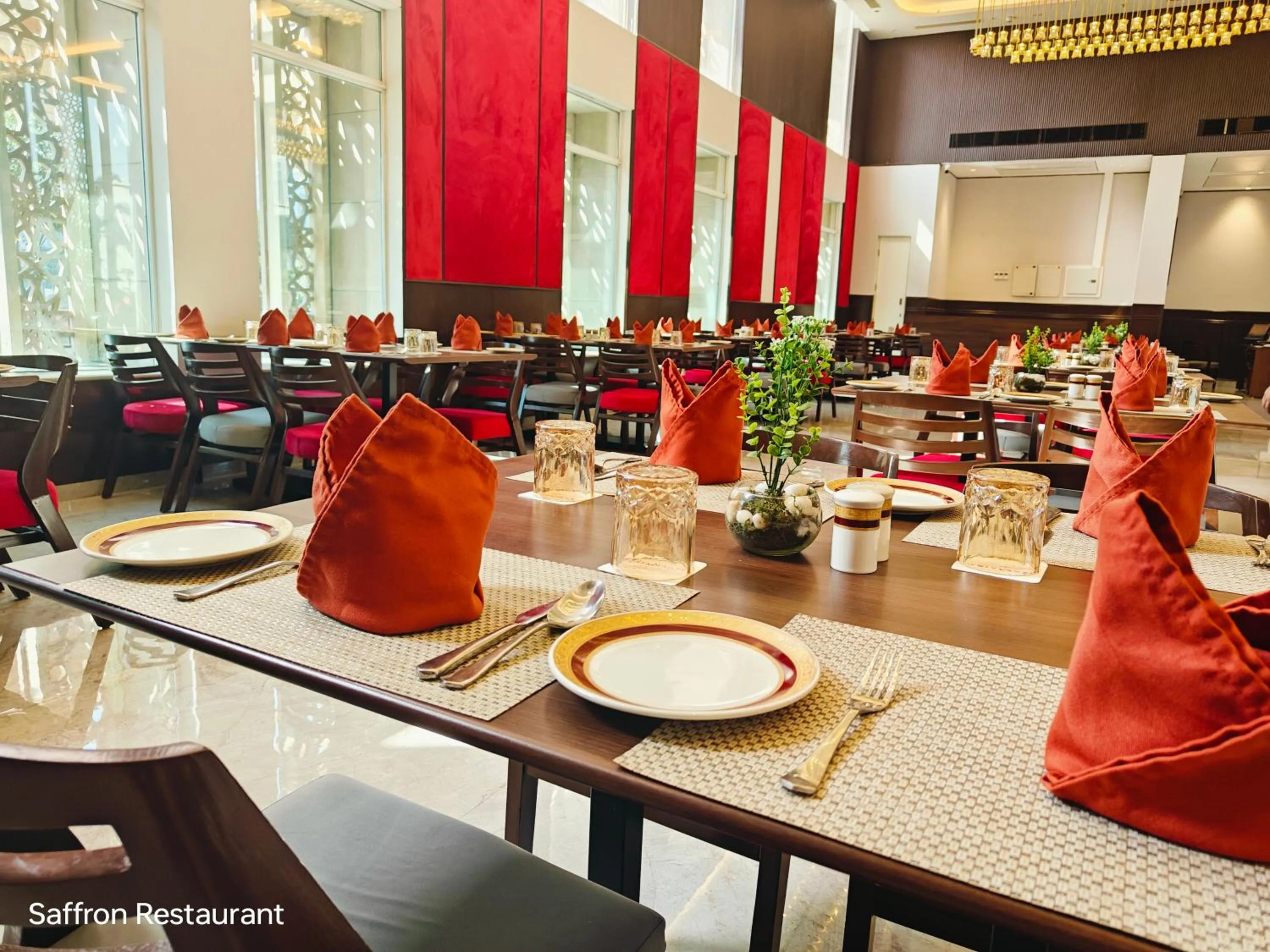 Restaurant/places to eat in Ramada by Wyndham Ahmedabad Narendra Modi Stadium Motera