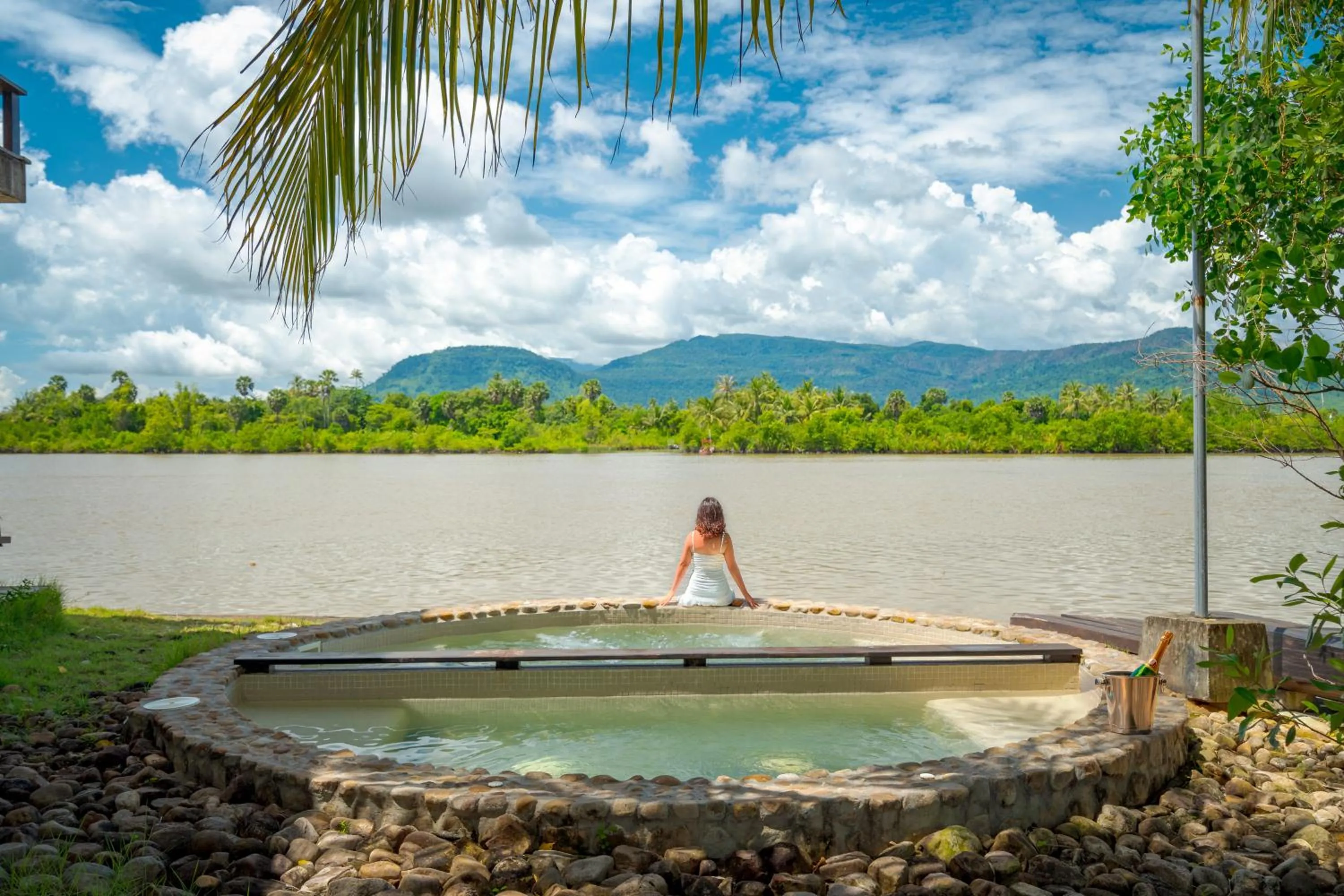 Day in Komsan Kampot Resort