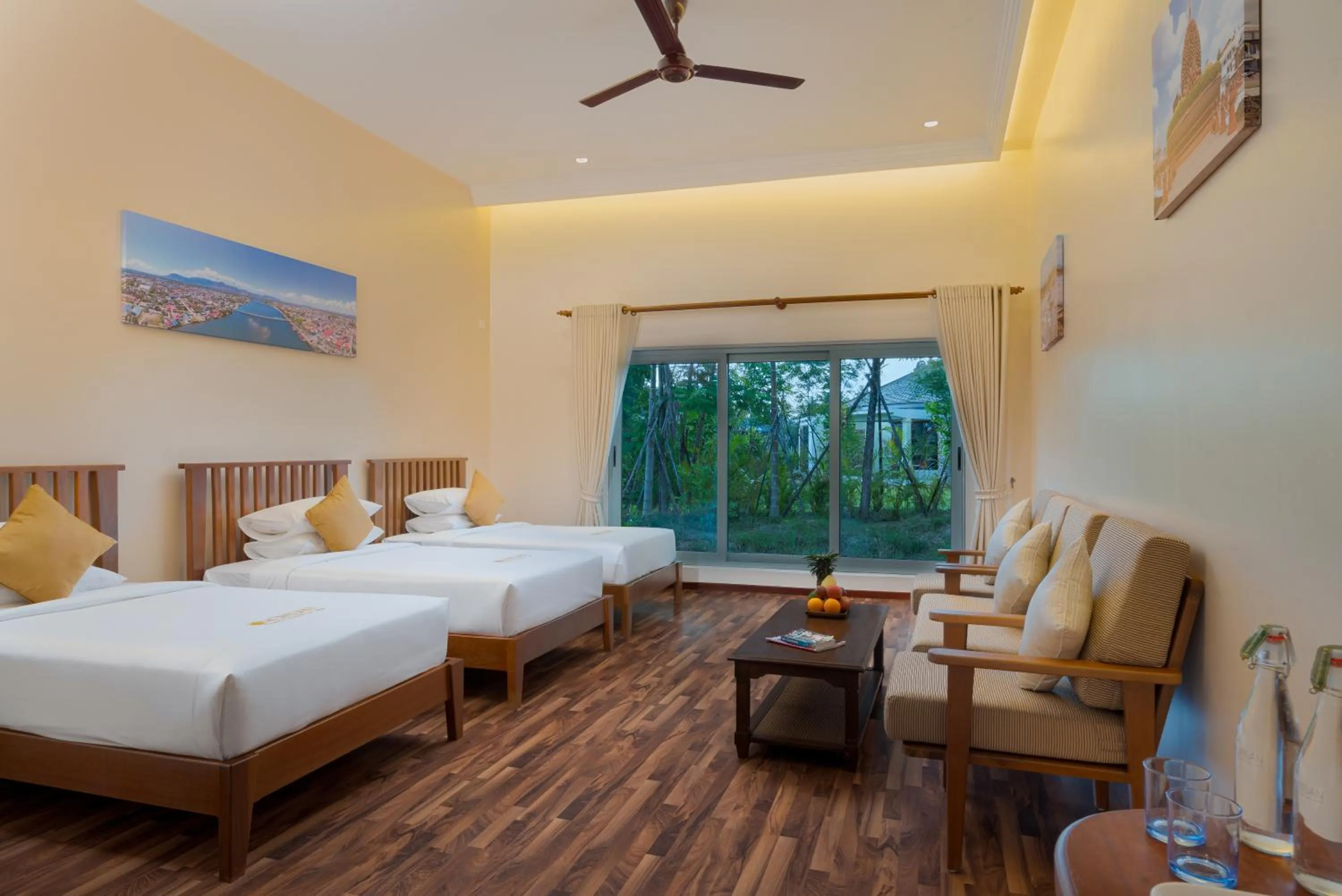 Bed in Komsan Kampot Resort