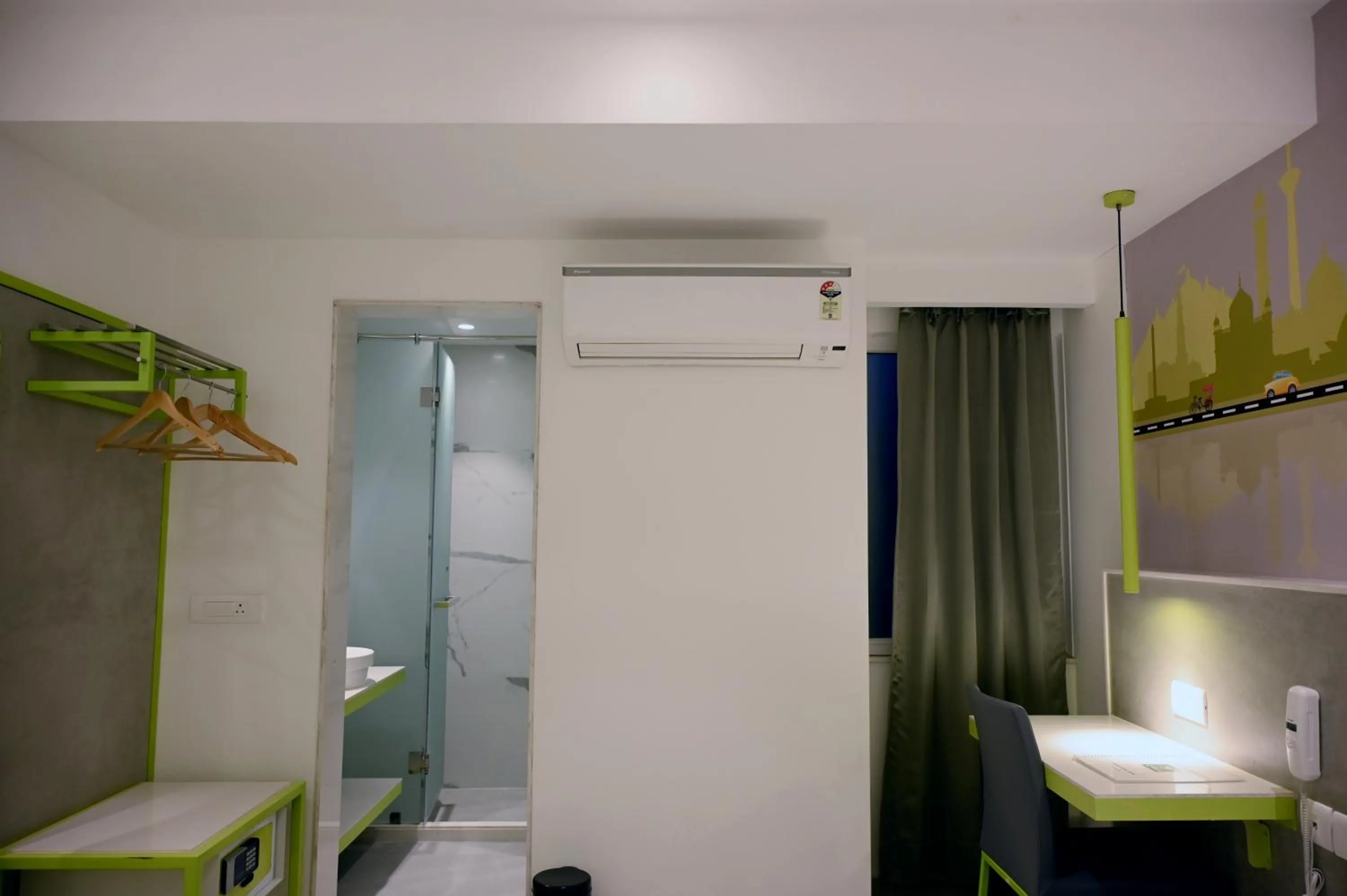 air conditioner in Hotel Le Roi Express Karol Bagh