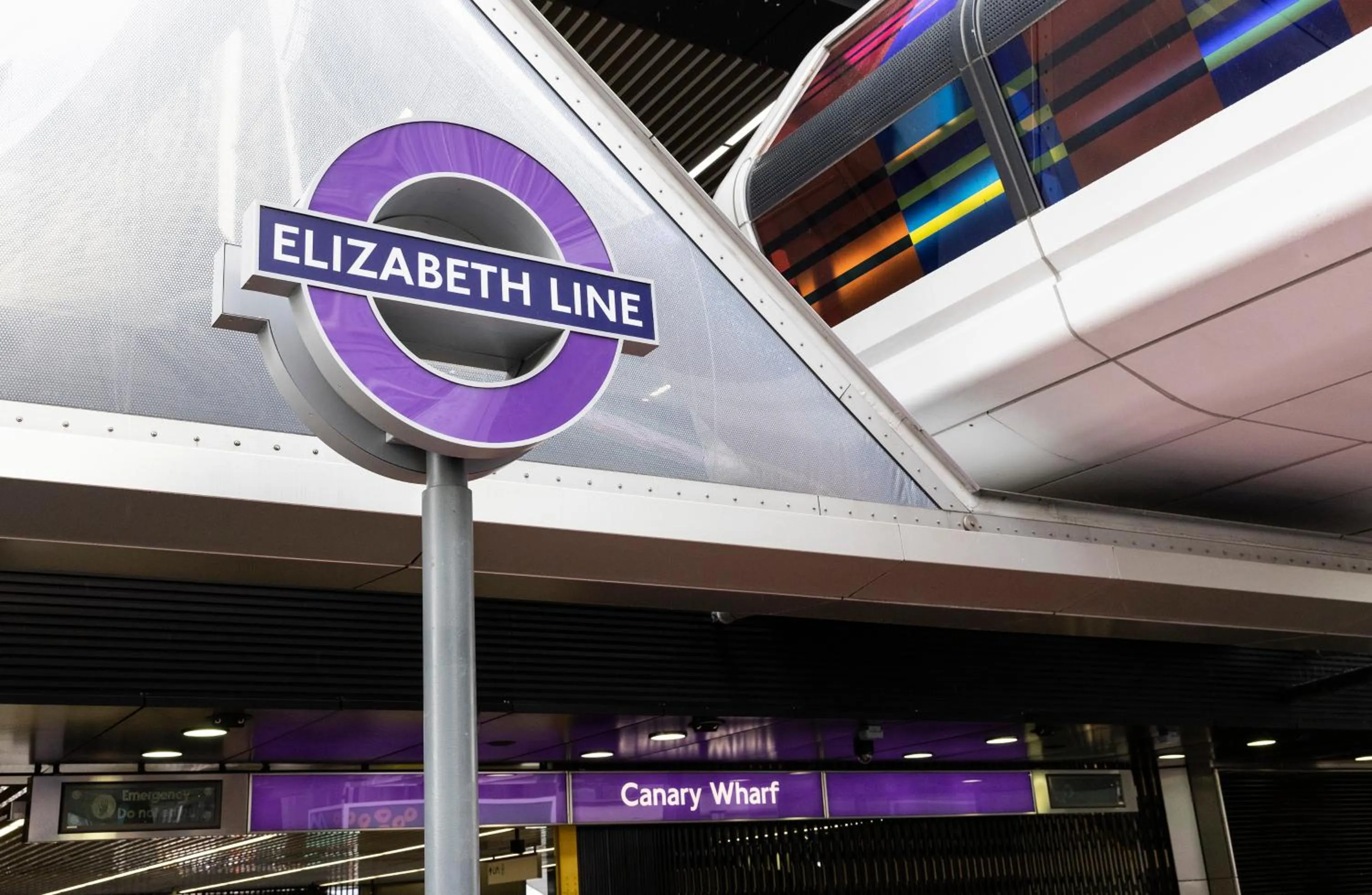 Area and facilities in Vertus Edit Canary Wharf