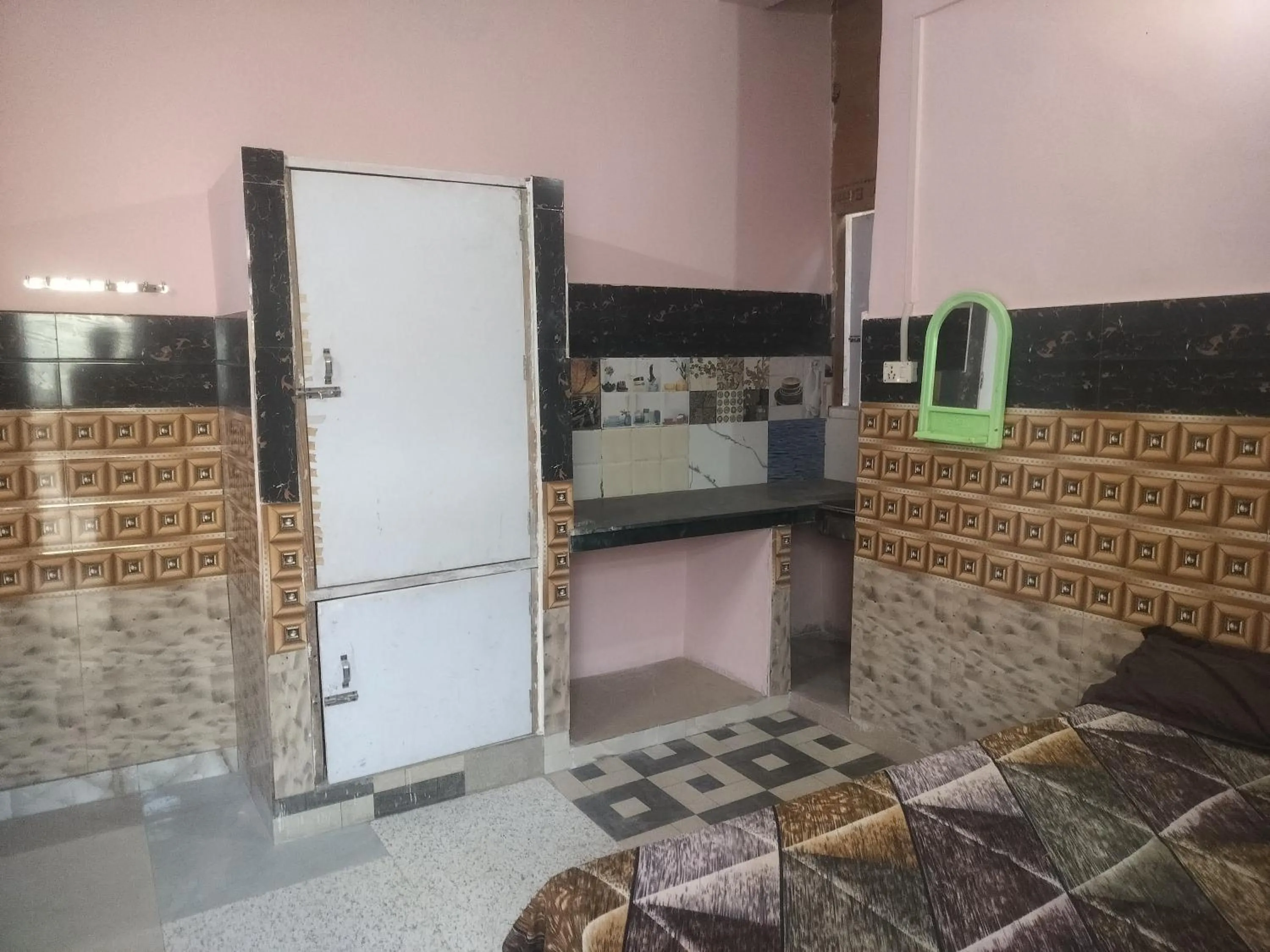 Kitchen or kitchenette in Shri Krishna Kunj homestay