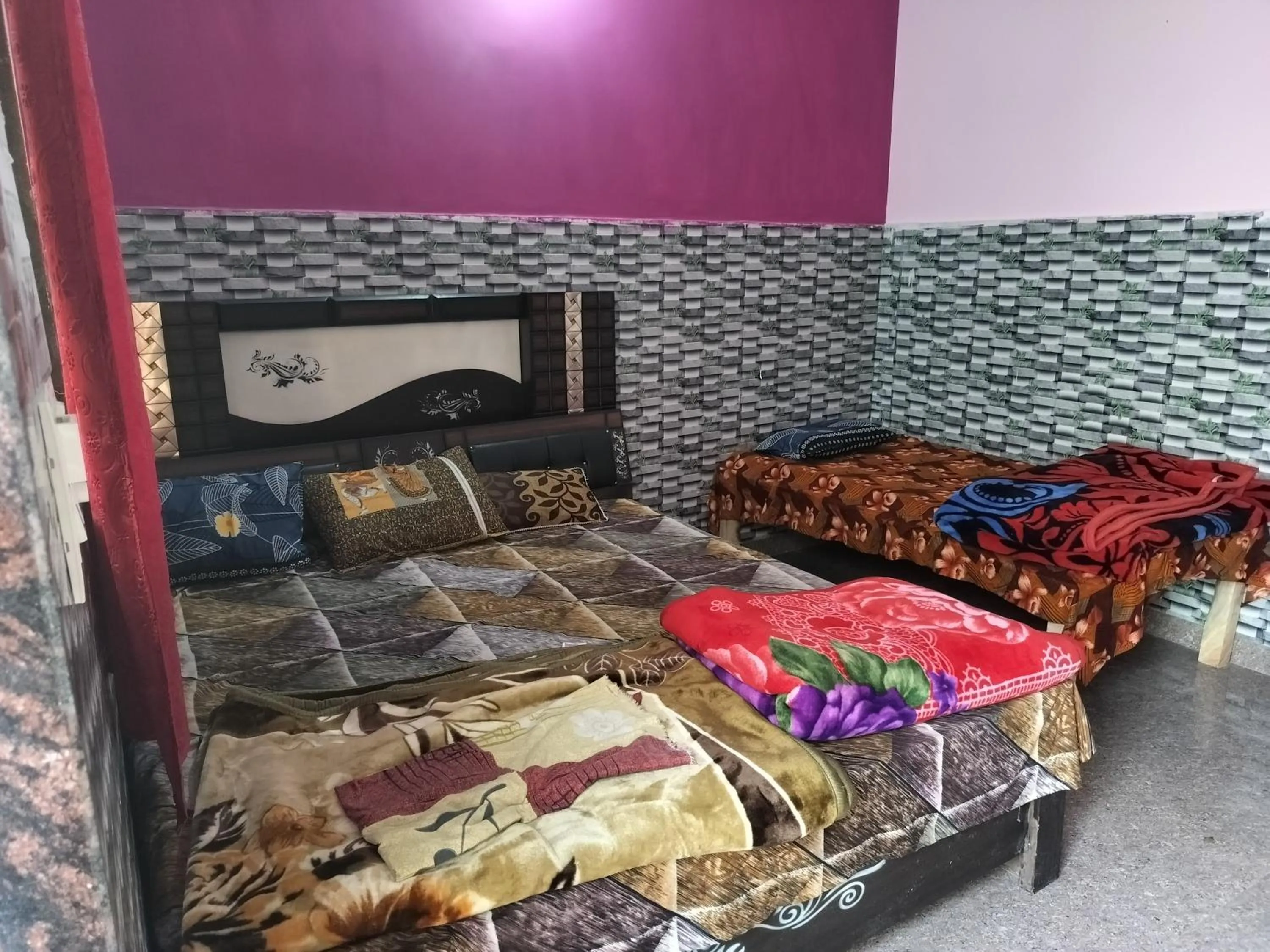 Bed in Shri Krishna Kunj homestay