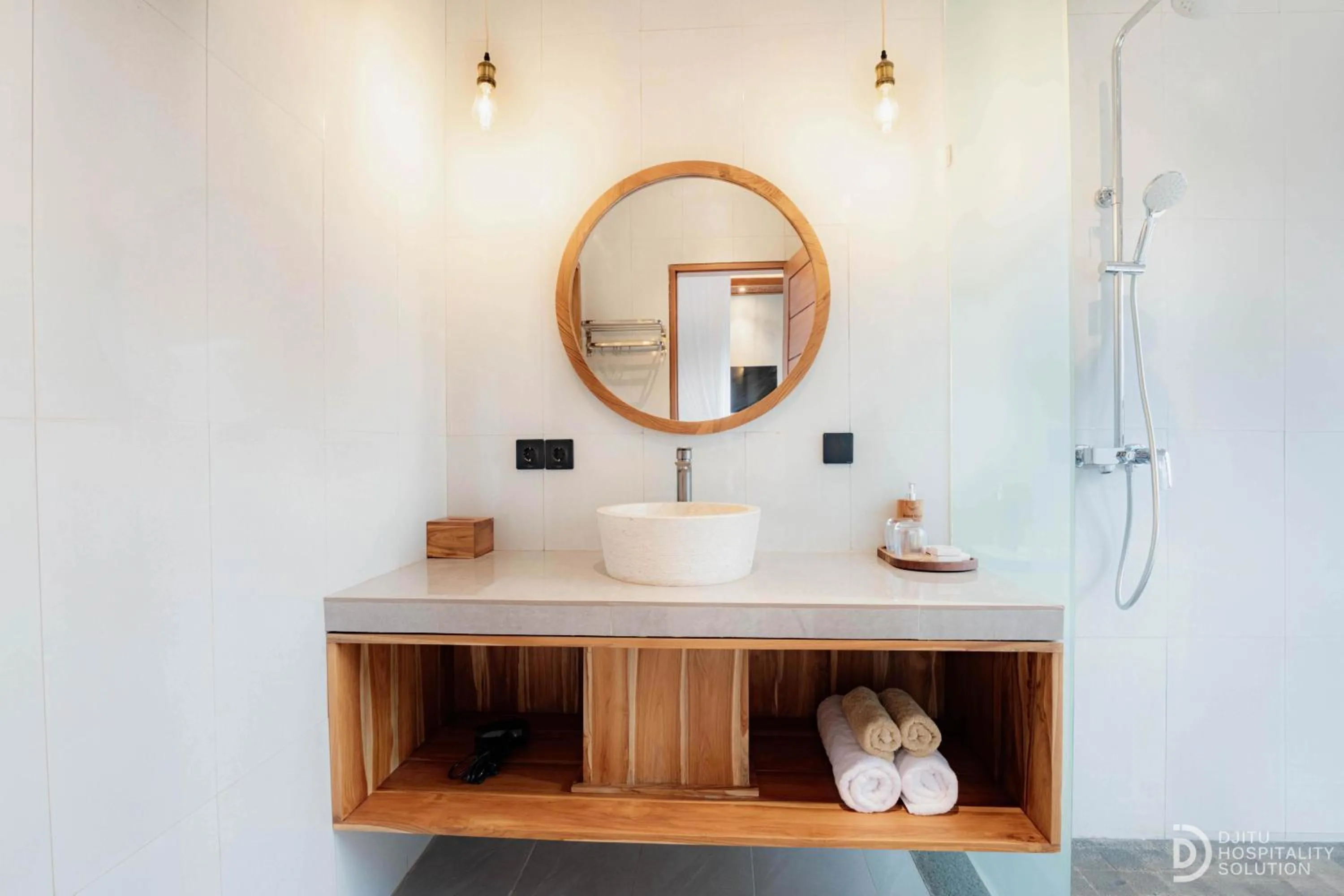 Bathroom in Weda Villas