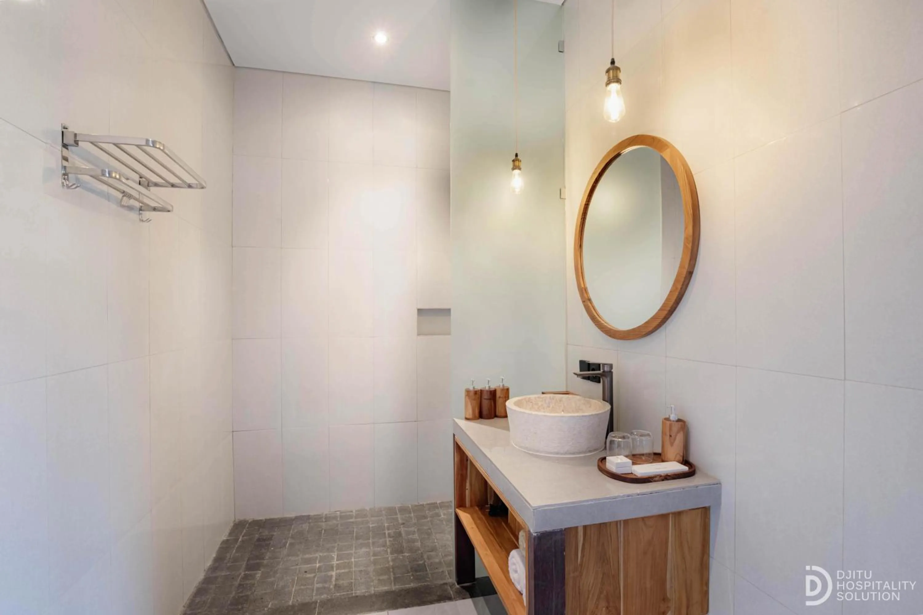 Bathroom in Weda Villas