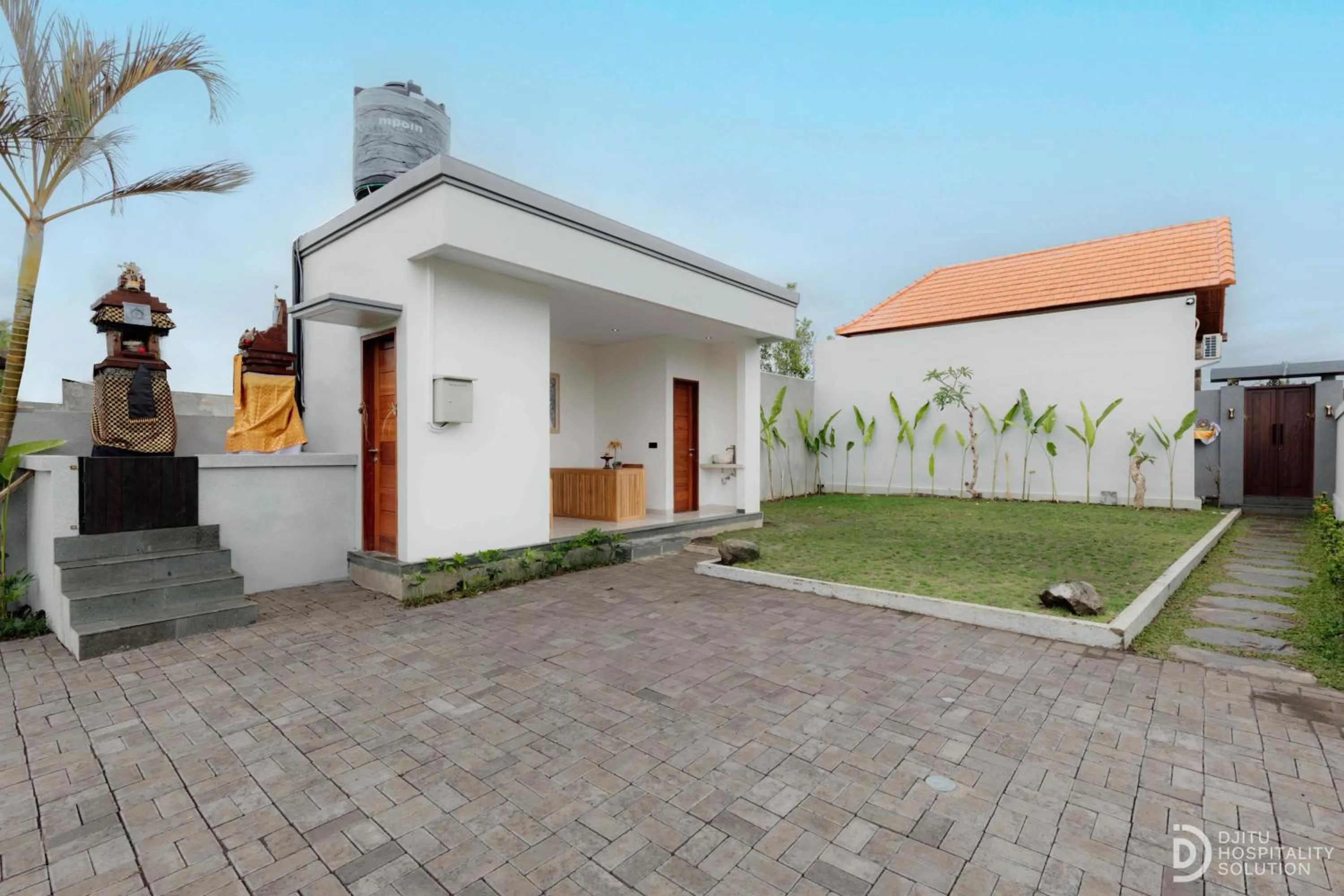 Property building in Weda Villas