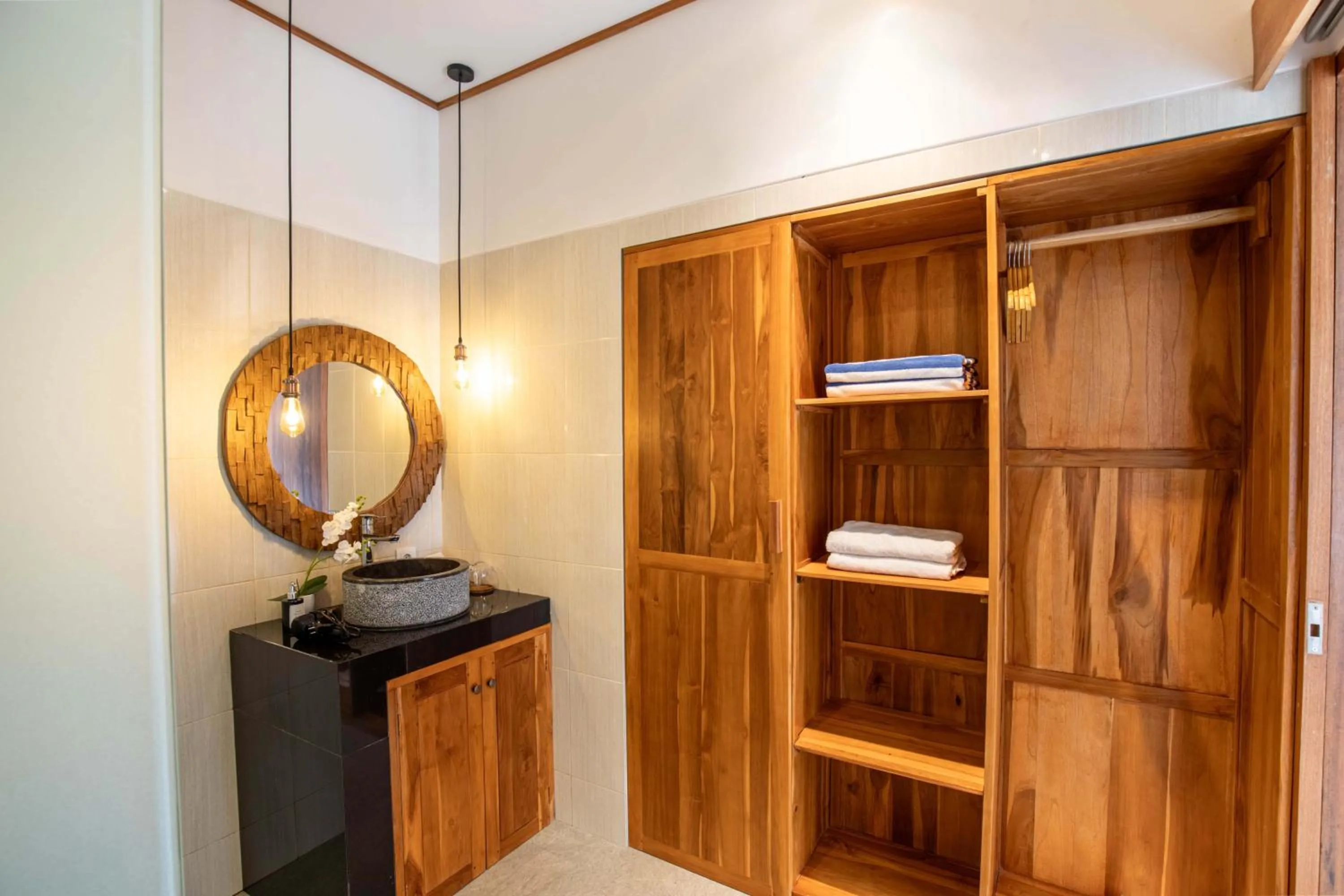 wardrobe in Weda Villas