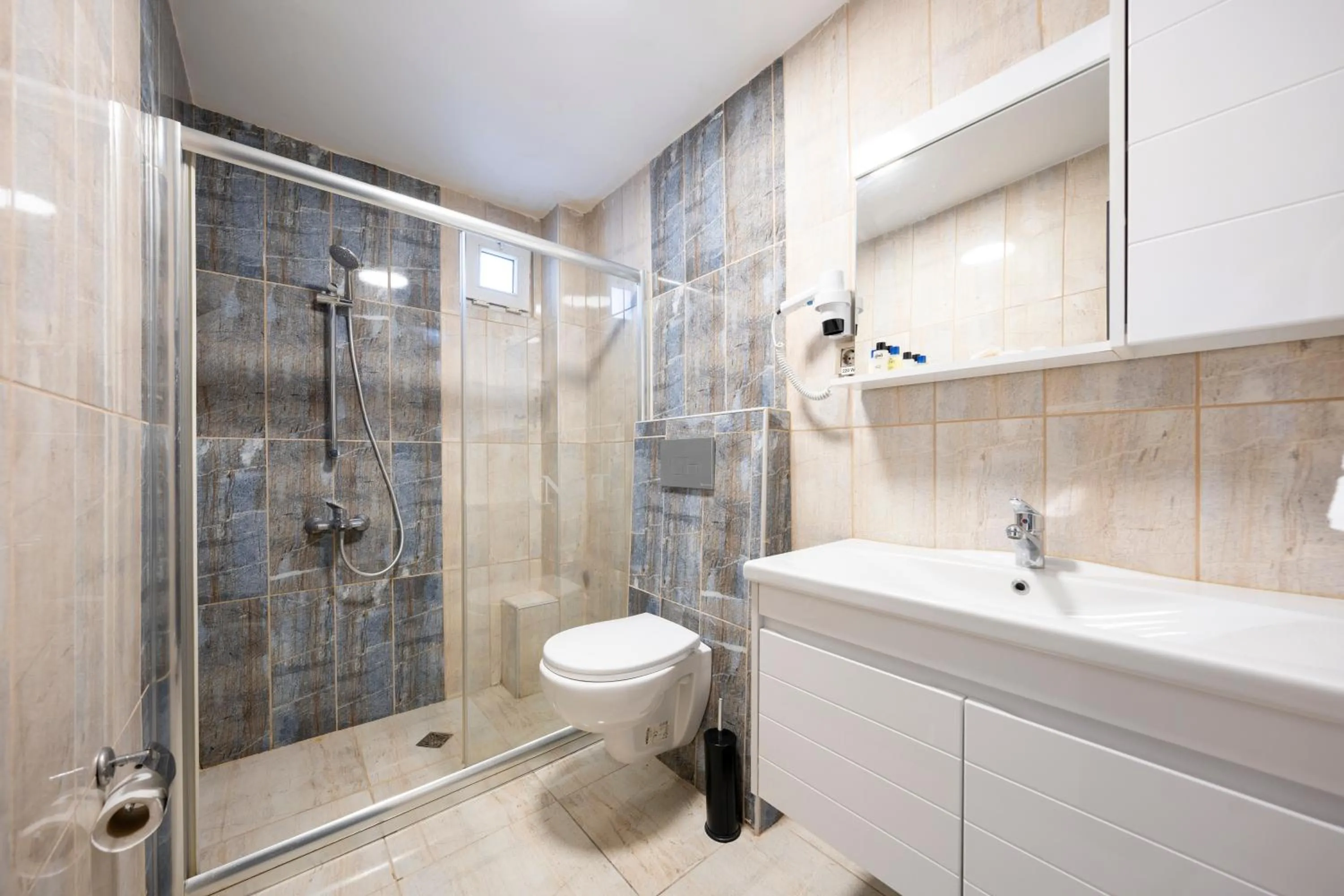 Bathroom in Maltepe MANHATTAN OTEL