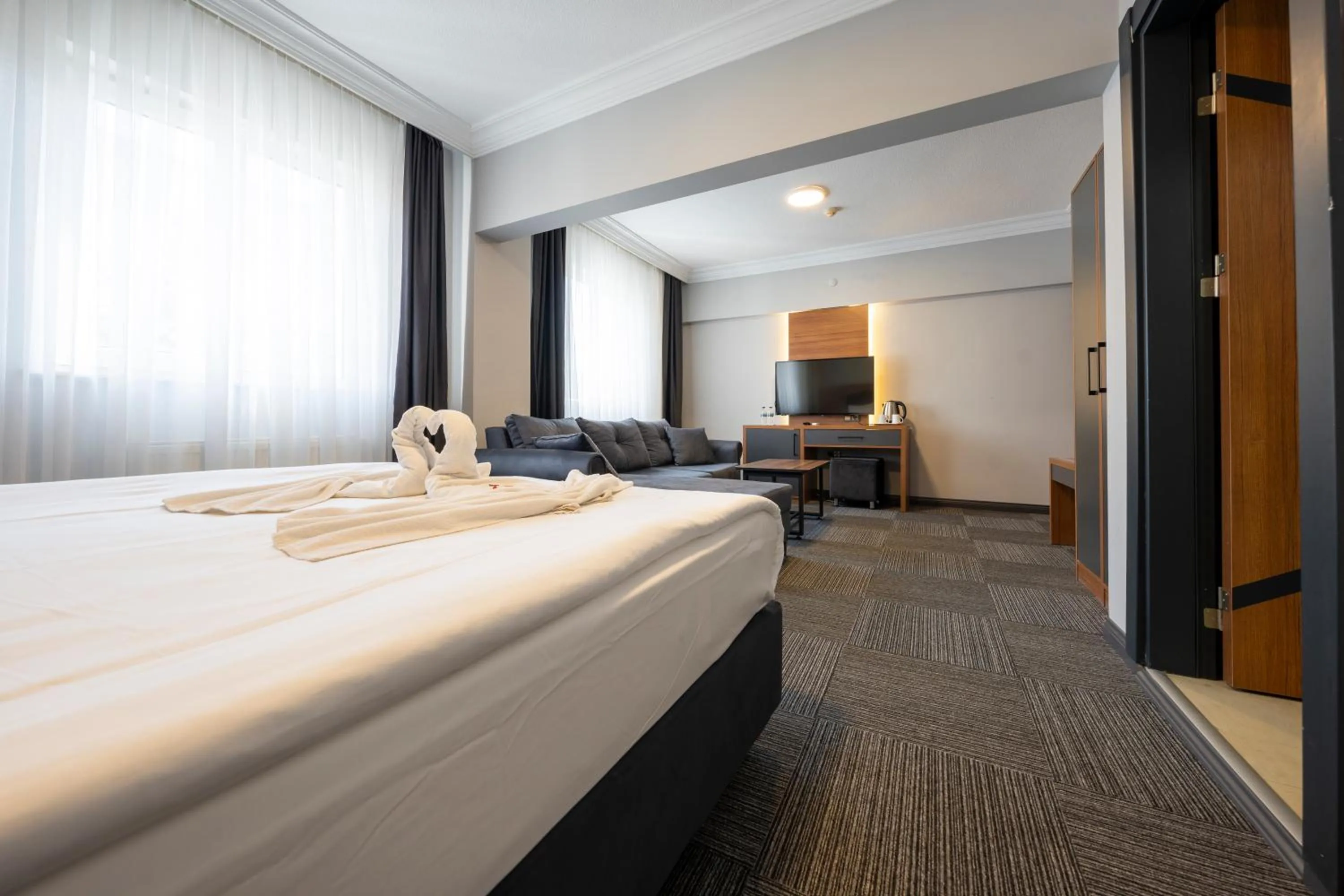 Photo of the whole room, Bed in Maltepe MANHATTAN OTEL