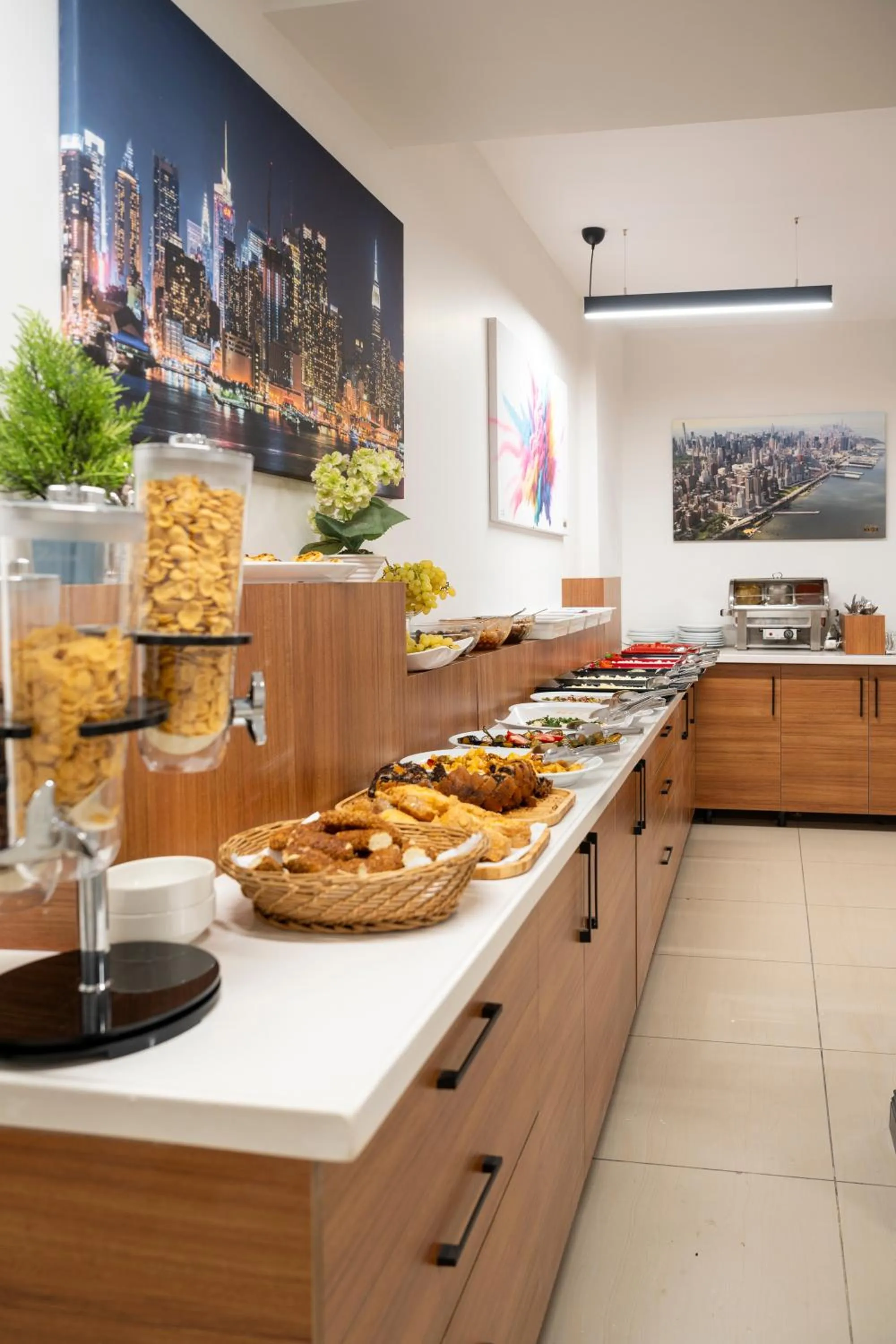 Buffet breakfast in Maltepe MANHATTAN OTEL