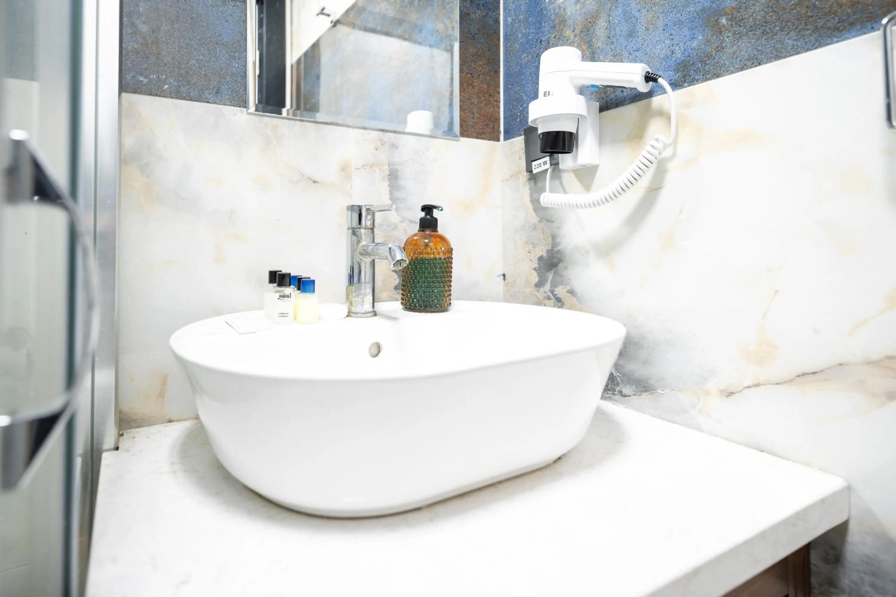 Bathroom in Maltepe MANHATTAN OTEL