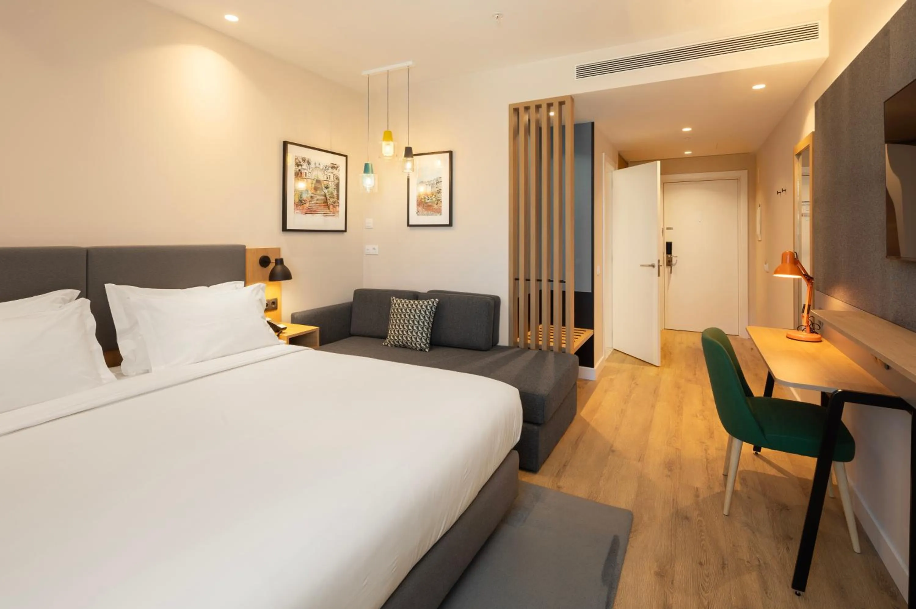 Bed in Holiday Inn Braga by IHG