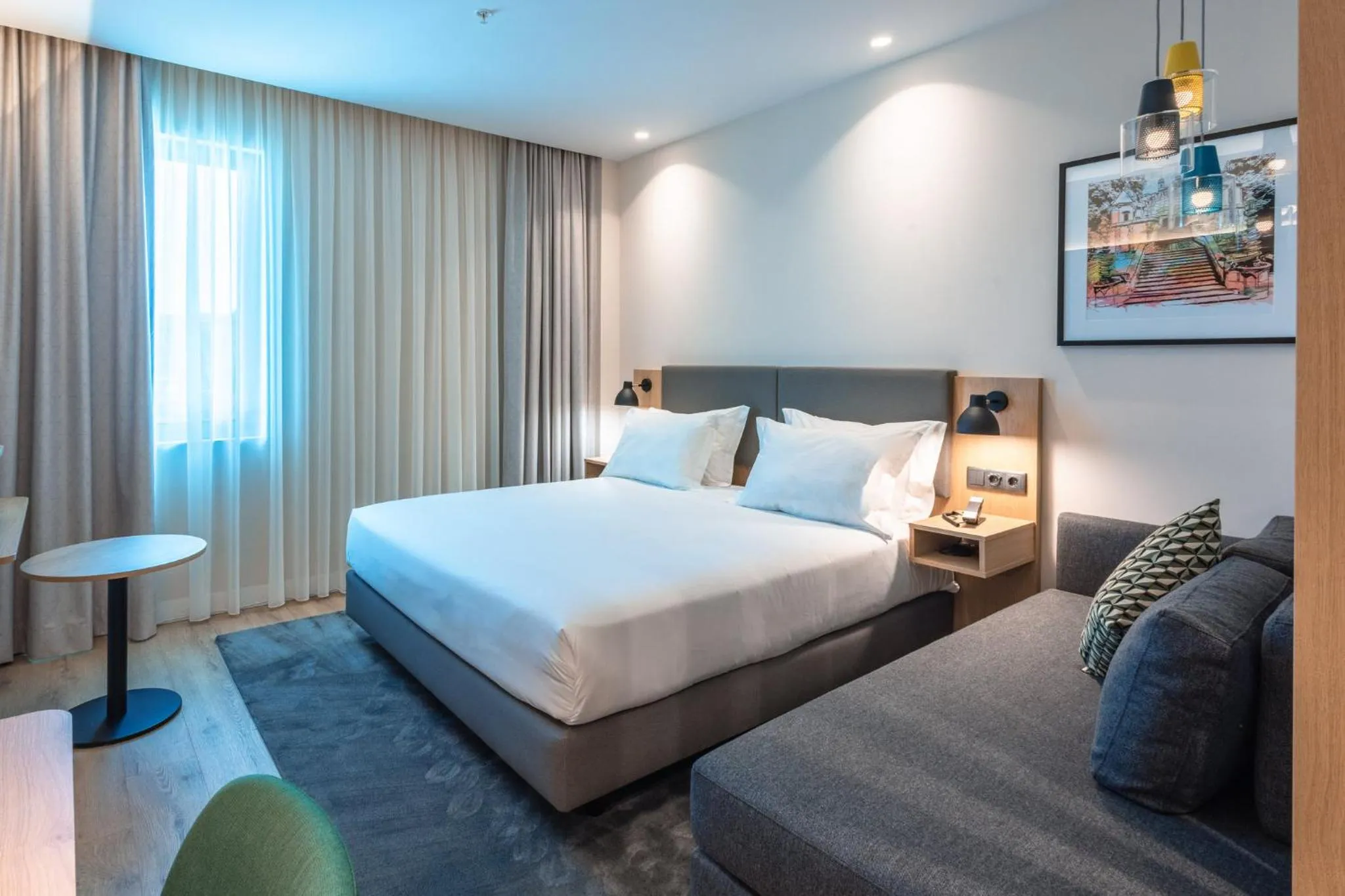 Photo of the whole room, Bed in Holiday Inn Braga by IHG