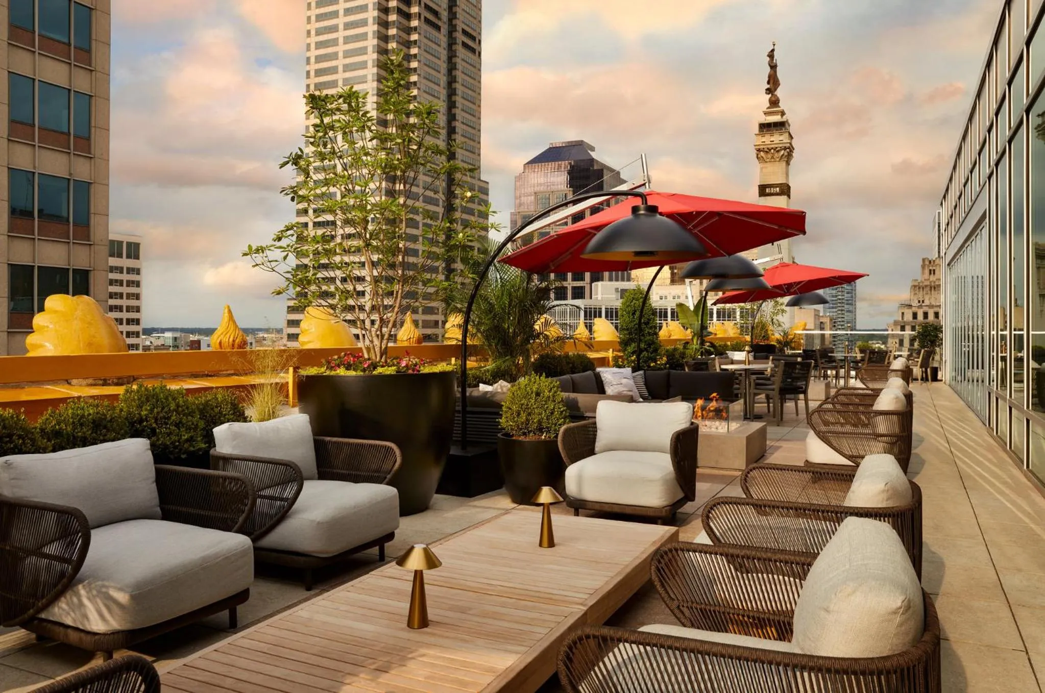 Lobby or reception in InterContinental Indianapolis by IHG