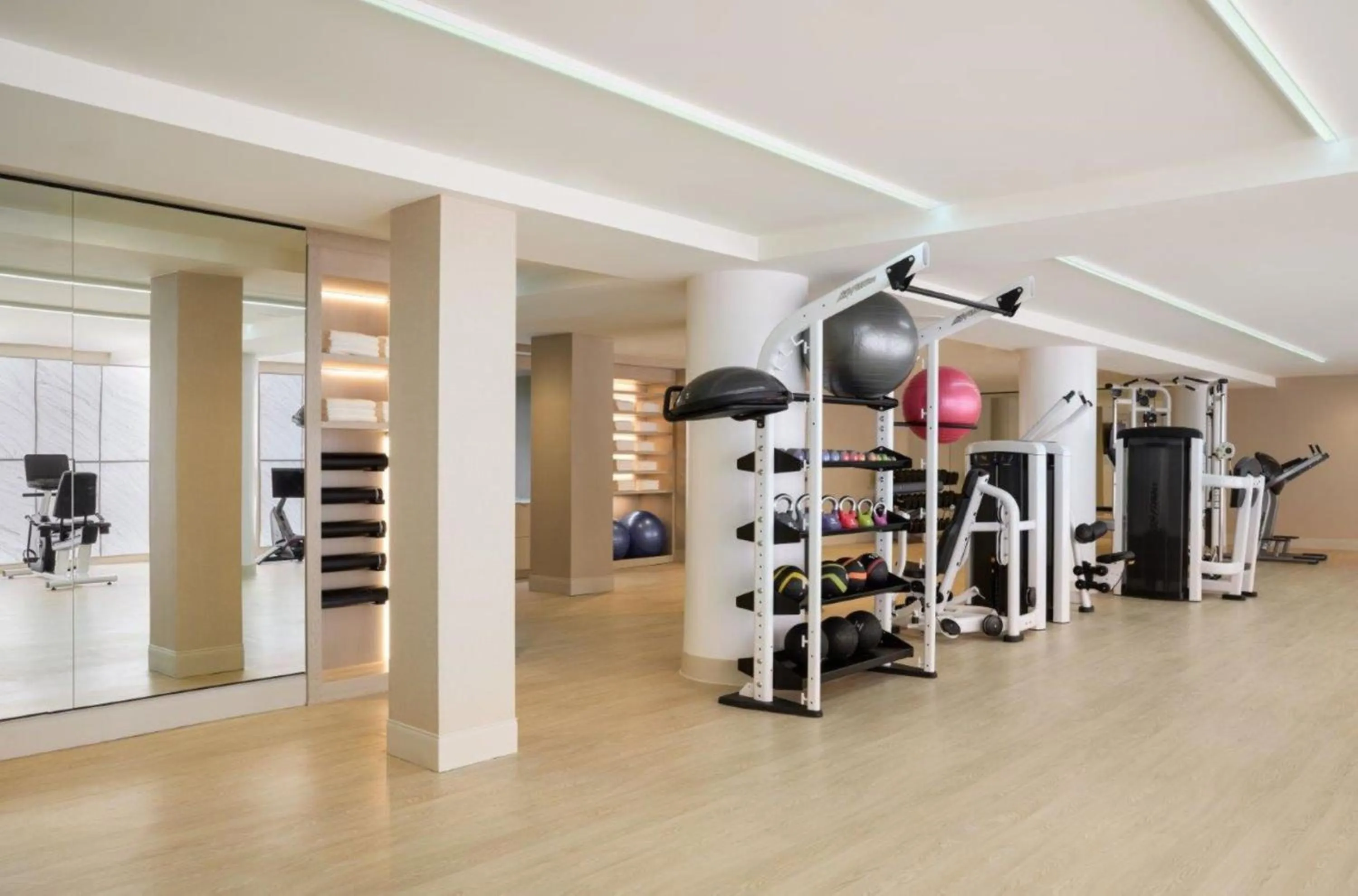Fitness centre/facilities in InterContinental Indianapolis by IHG