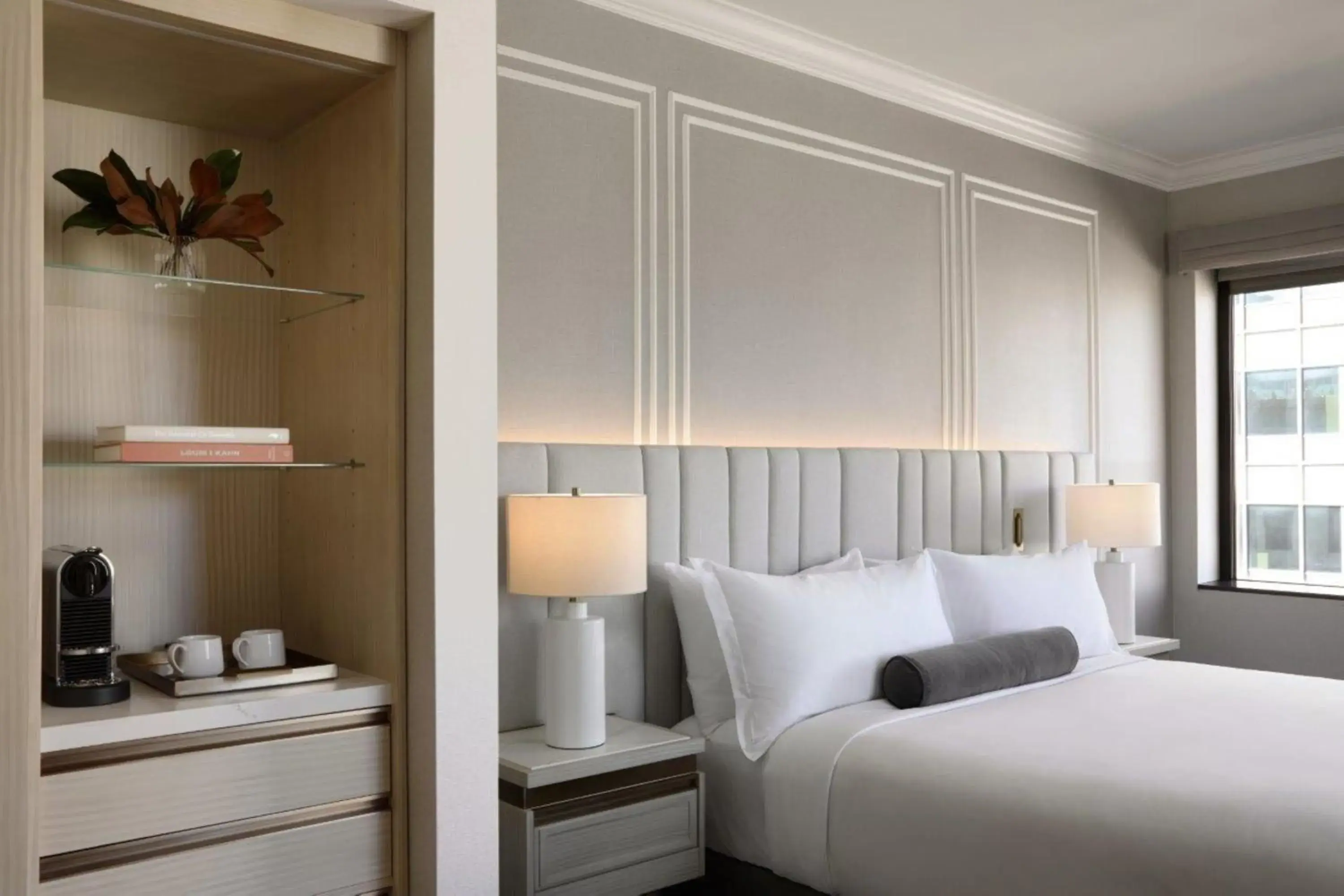 Premium King Room in InterContinental Indianapolis by IHG Premium King Room in InterContinental Indianapolis by IHG