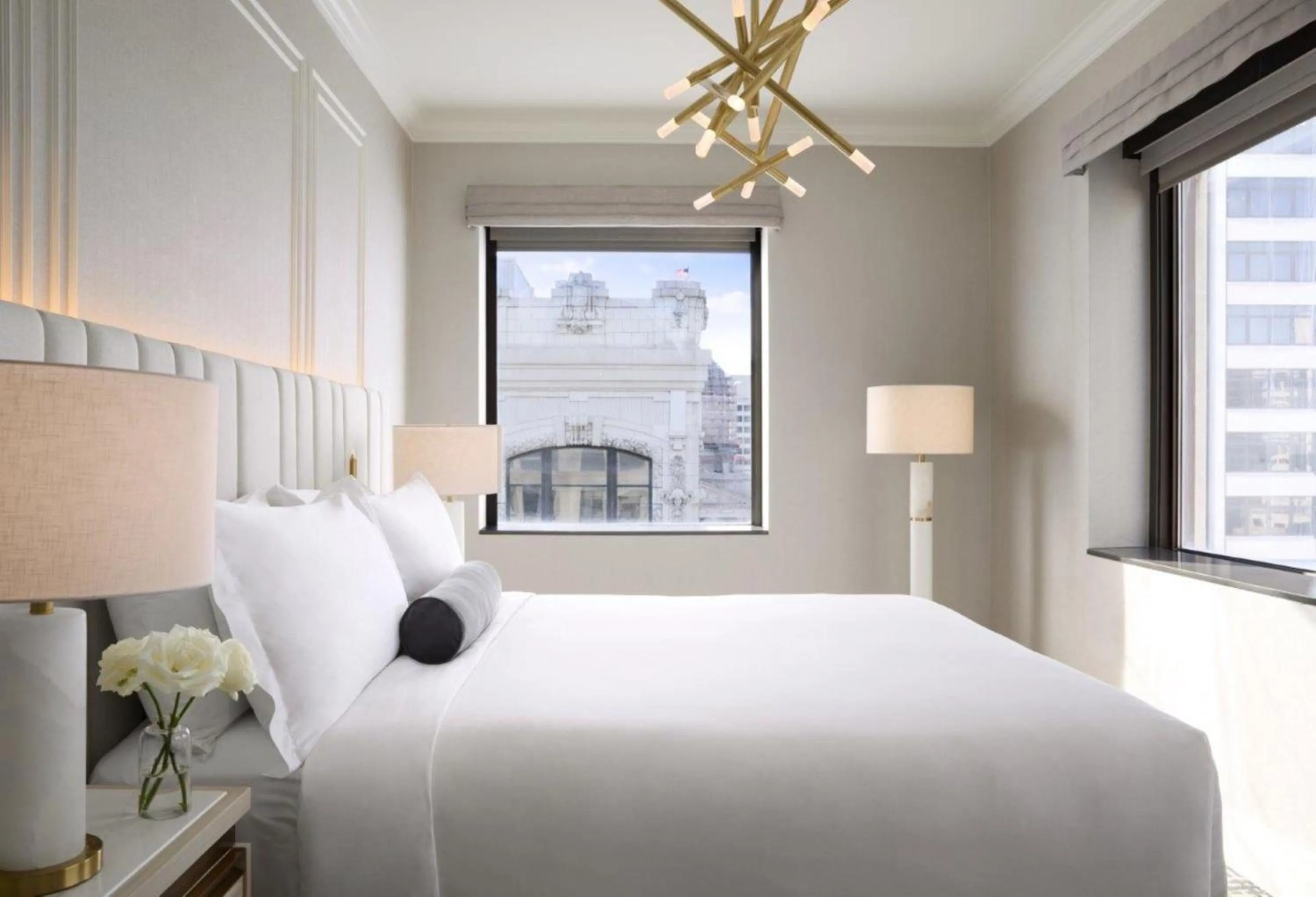 Photo of the whole room, Bed in InterContinental Indianapolis by IHG