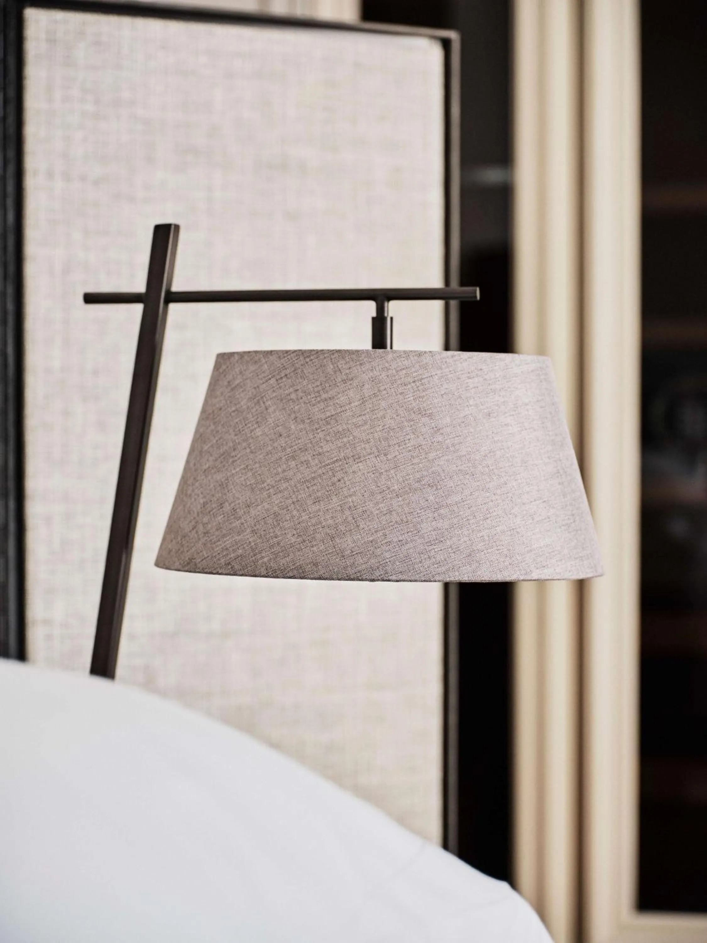 Bedroom, Bed in Park Hyatt London River Thames