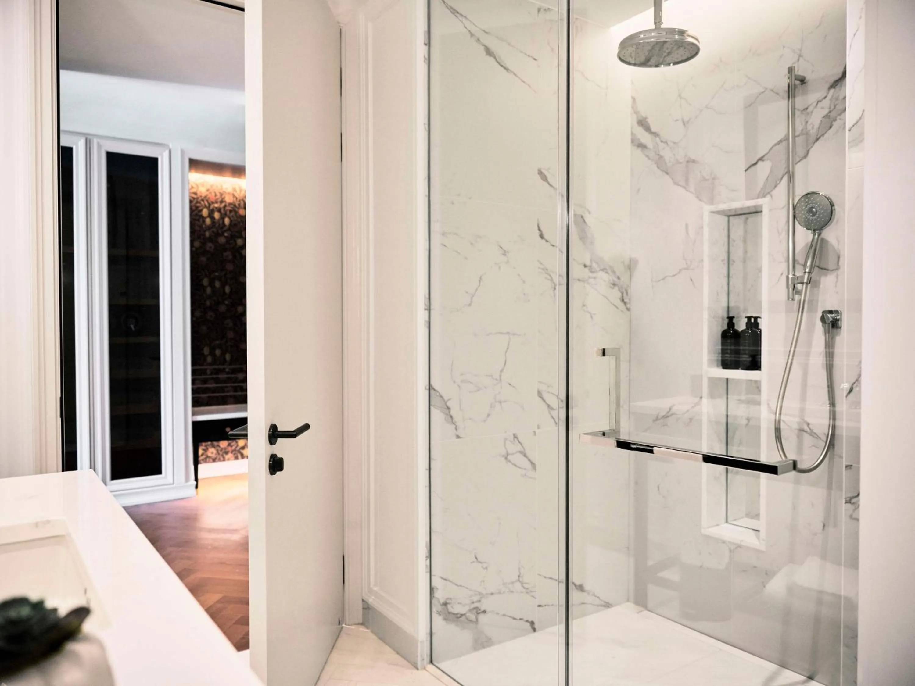 Bathroom in Park Hyatt London River Thames