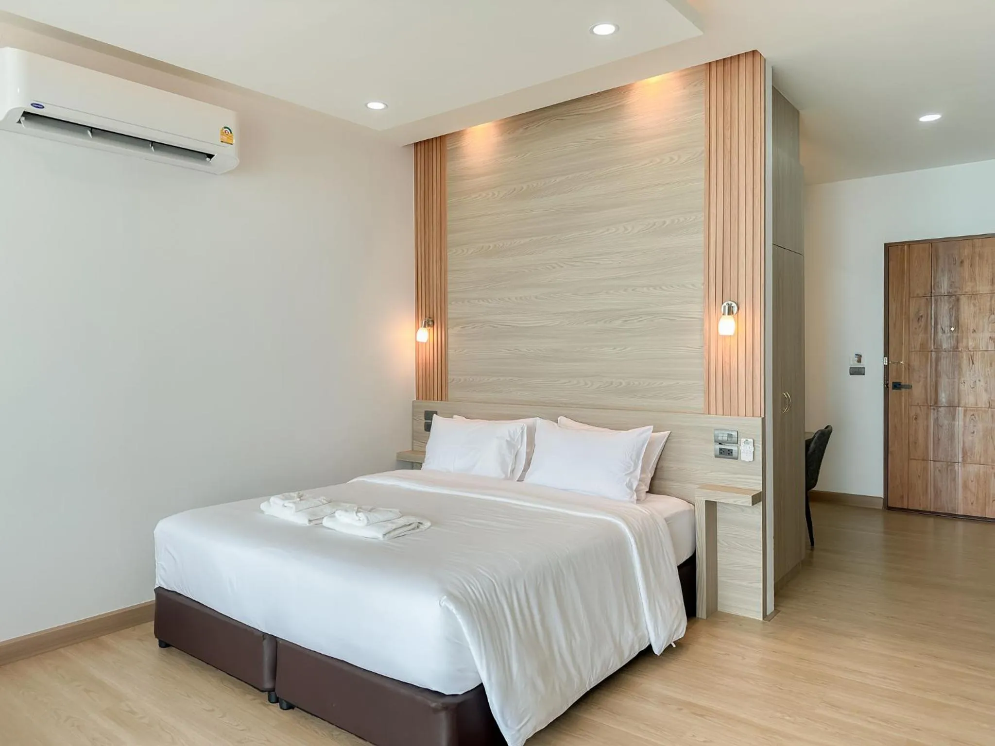 Bed in 2SIS'S Khanom Resotel