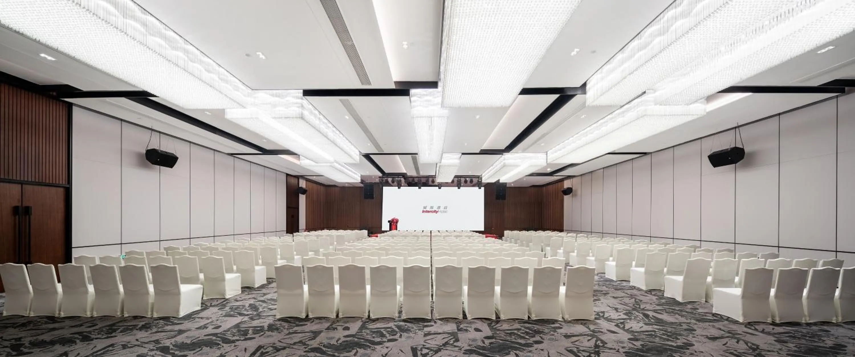 Meeting/conference room in Intercity Hotel Guangzhou East Railway Station - Free Shuttle Bus During Canton Fair Period