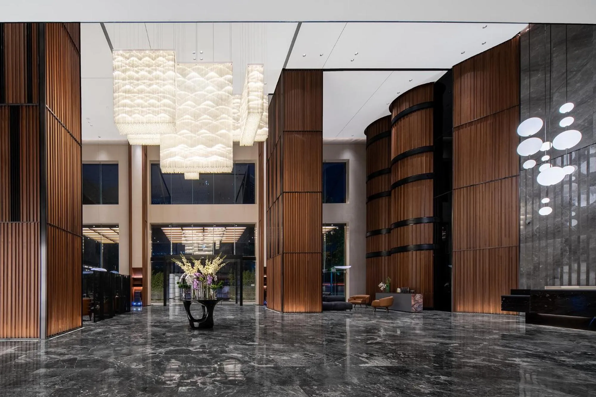 Lobby or reception in Intercity Hotel Guangzhou East Railway Station - Free Shuttle Bus During Canton Fair Period