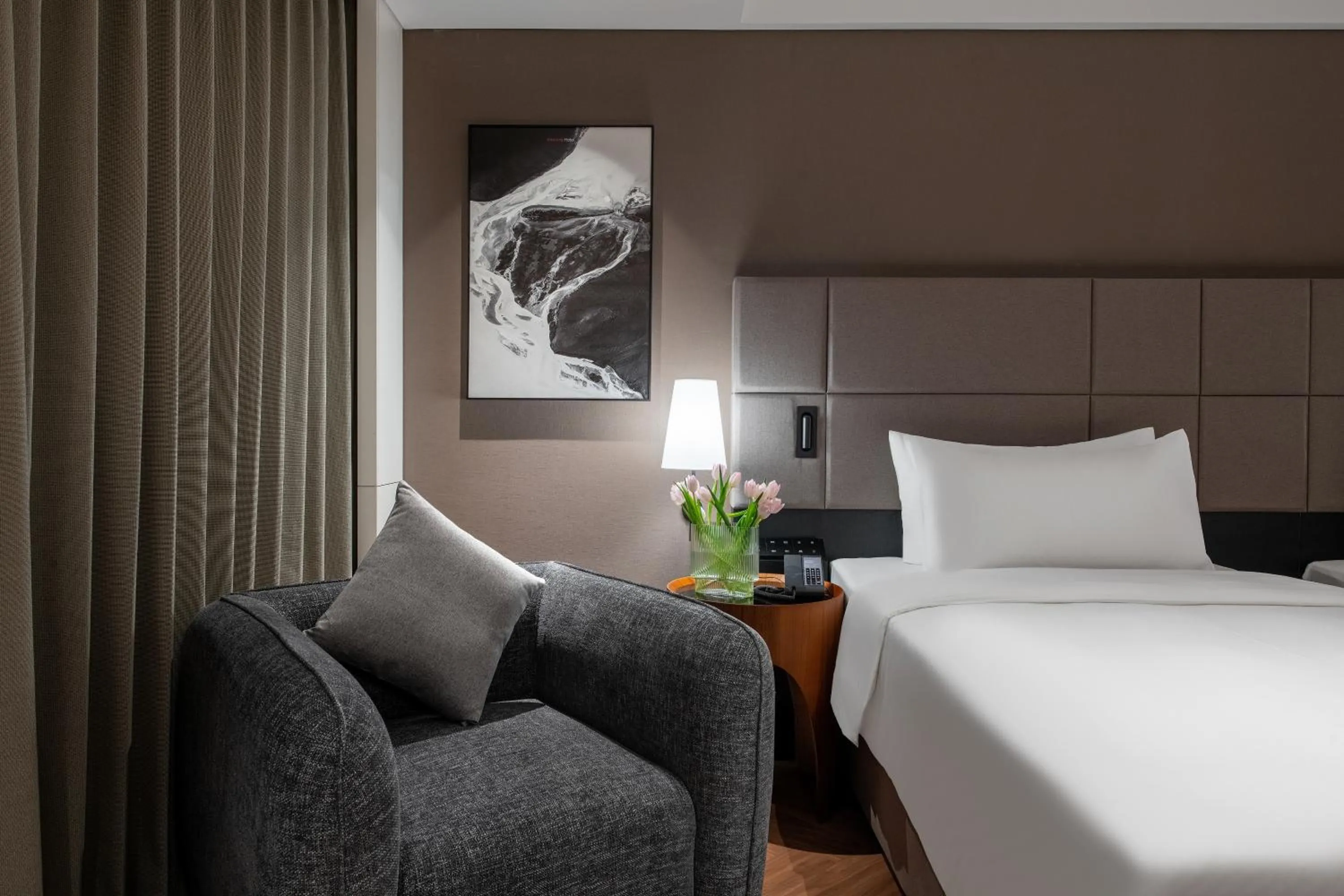 Bed in Intercity Hotel Guangzhou East Railway Station - Free Shuttle Bus During Canton Fair Period