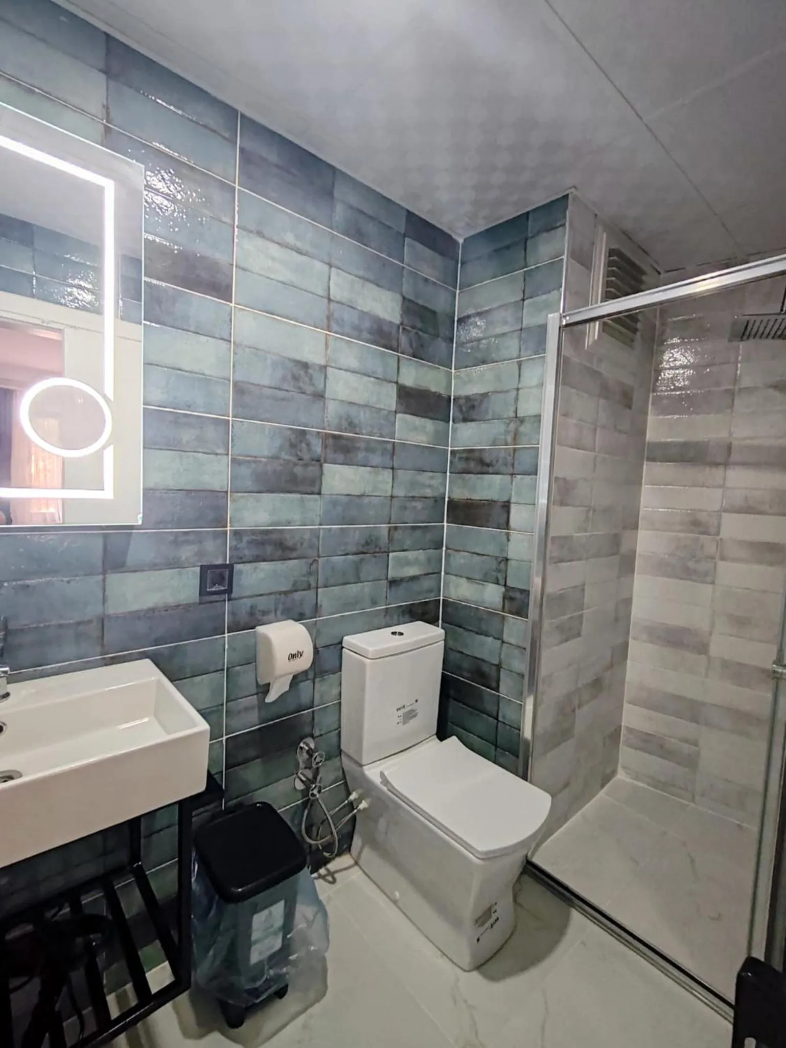 Shower in Aim Bozcaada