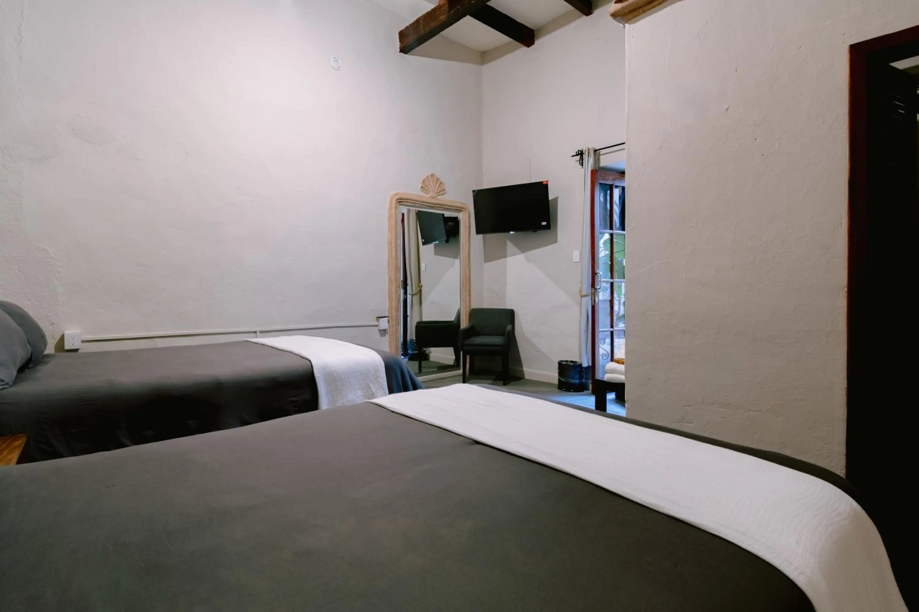 Photo of the whole room, Bed in Te Amo Hotel Boutique