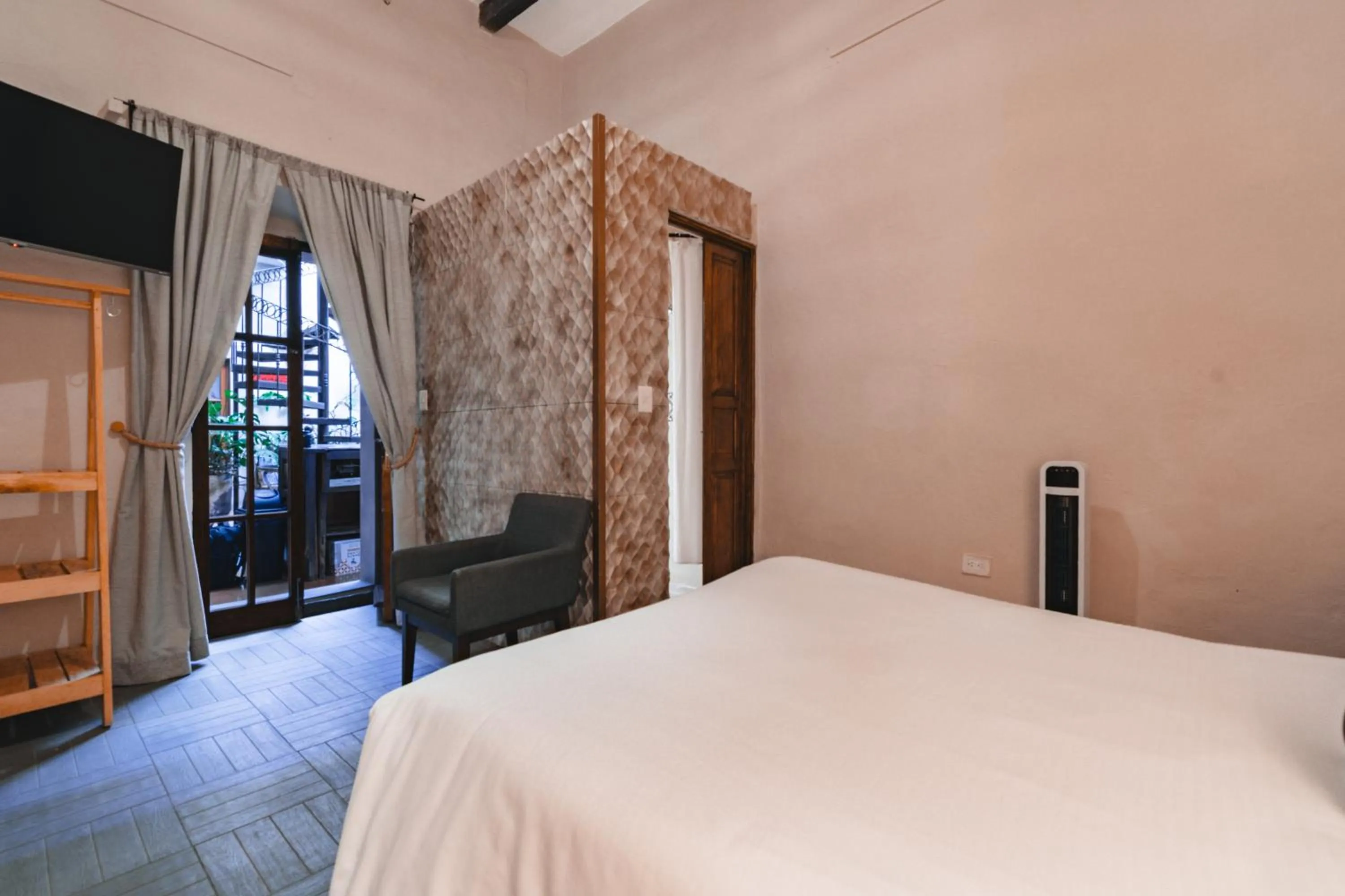 Photo of the whole room, Bed in Te Amo Hotel Boutique