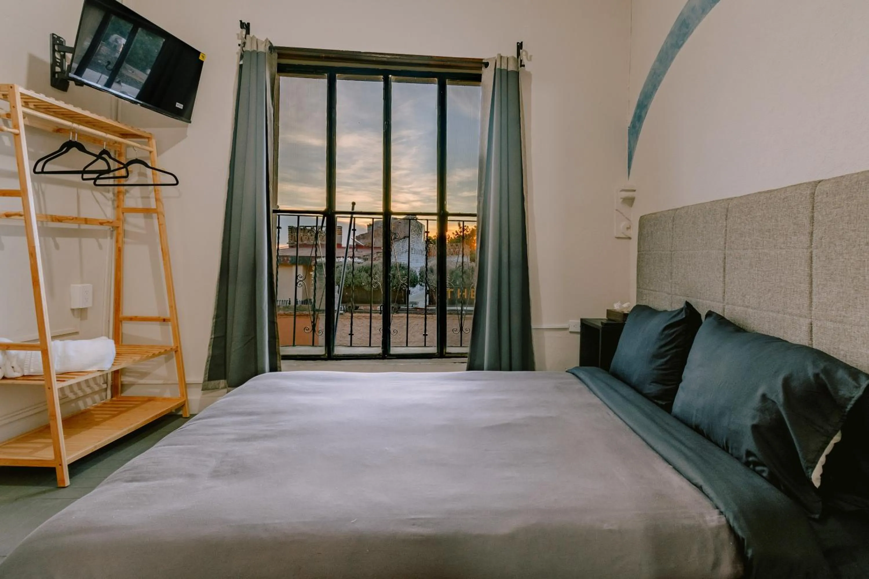 Photo of the whole room, Bed in Te Amo Hotel Boutique