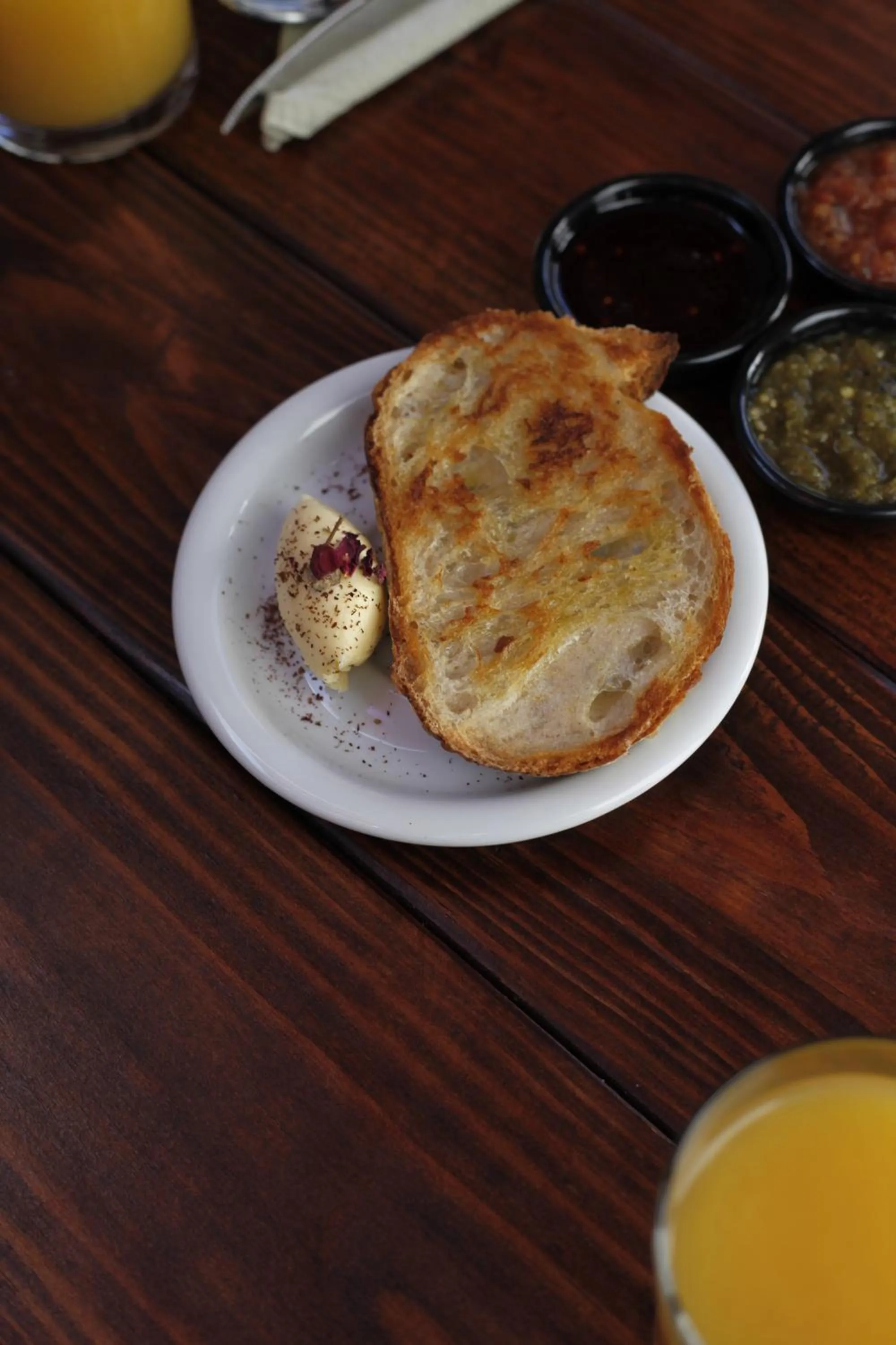 Restaurant/places to eat in Te Amo Hotel Boutique