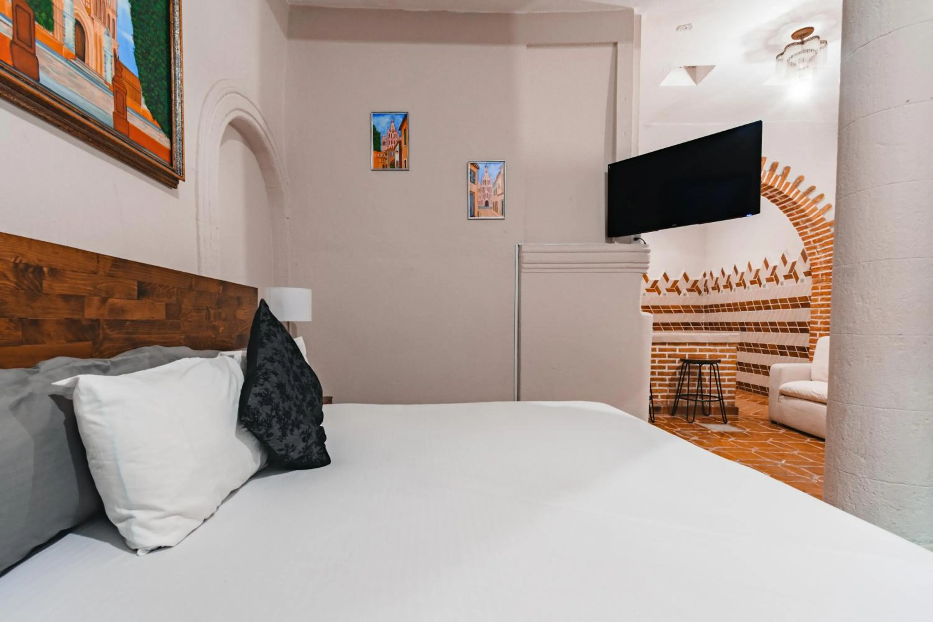 Photo of the whole room, Bed in Te Amo Hotel Boutique