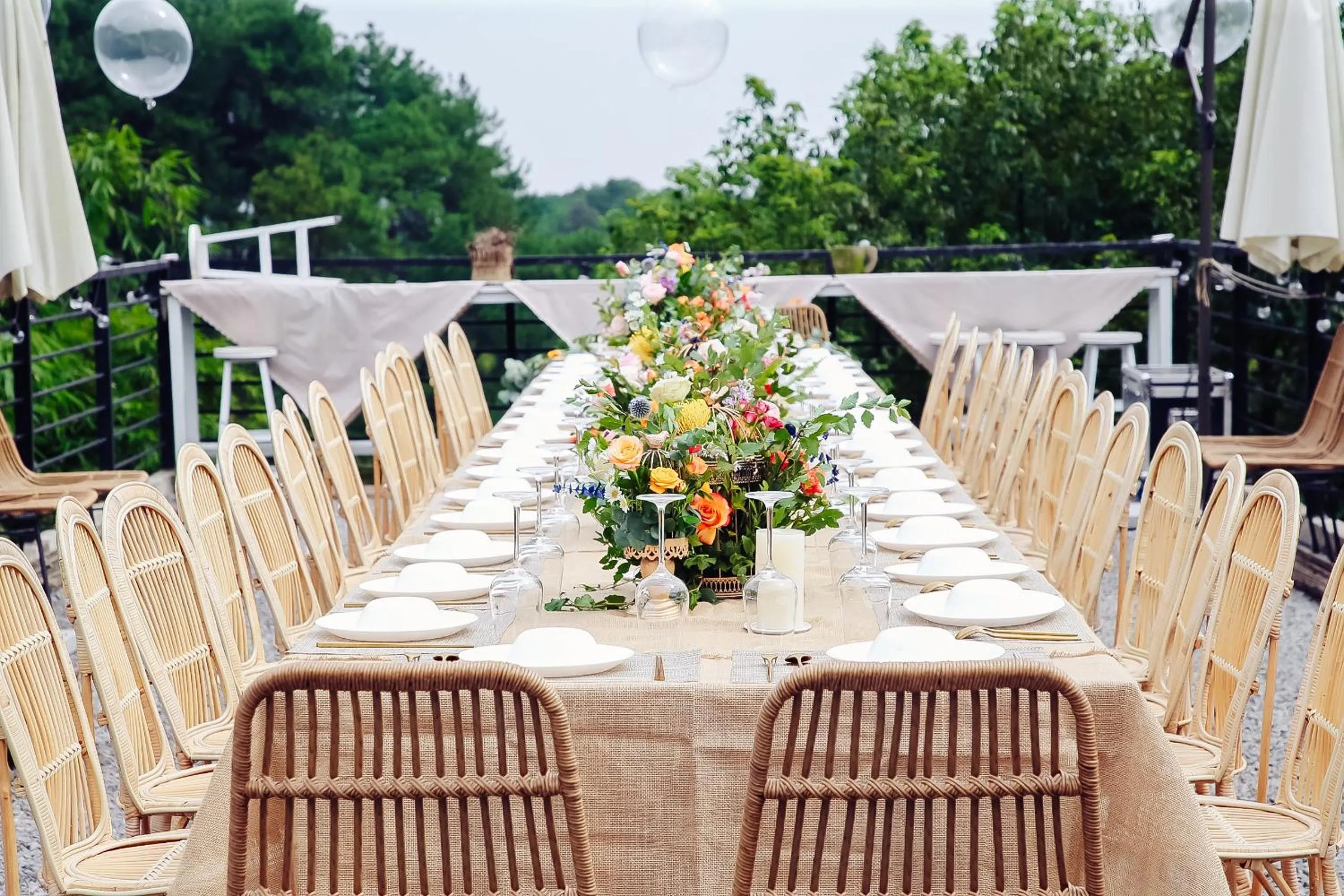 Restaurant/places to eat in Hide and see