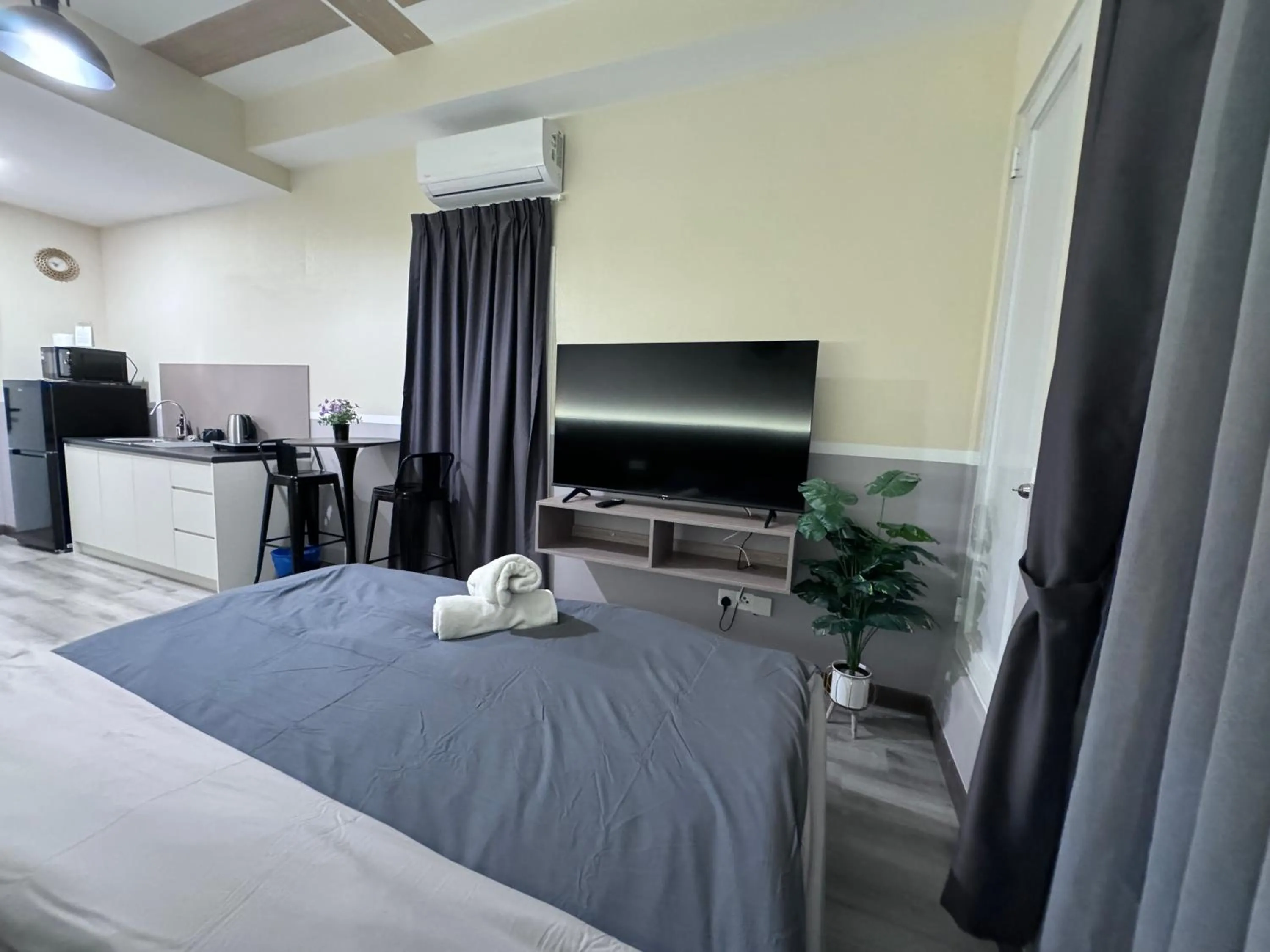 Bed in Cubic Botanical by ANCUBIC, Bangsar South, KL by HomeTaric