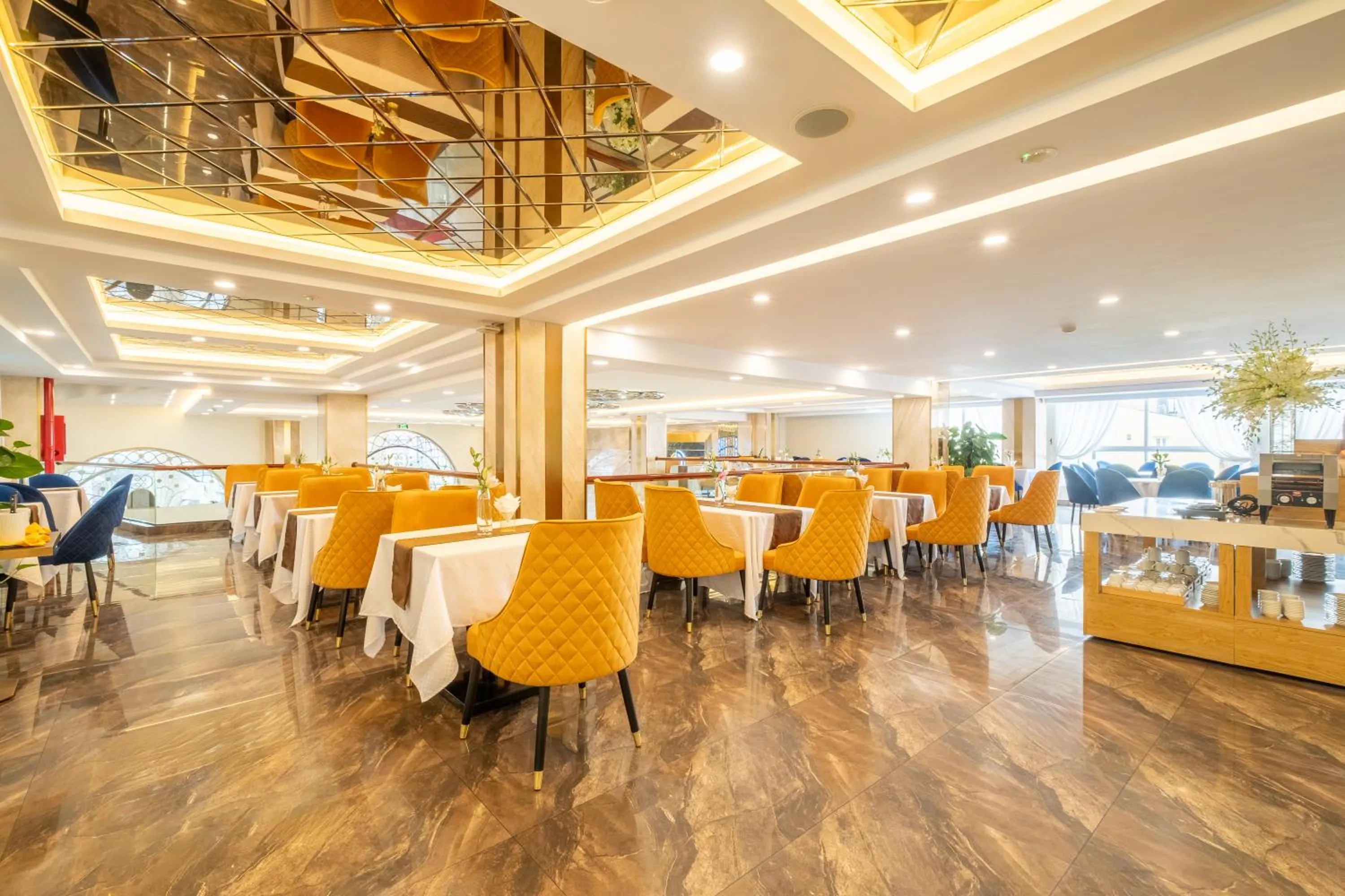 Restaurant/places to eat in Sandals Lily Hotel