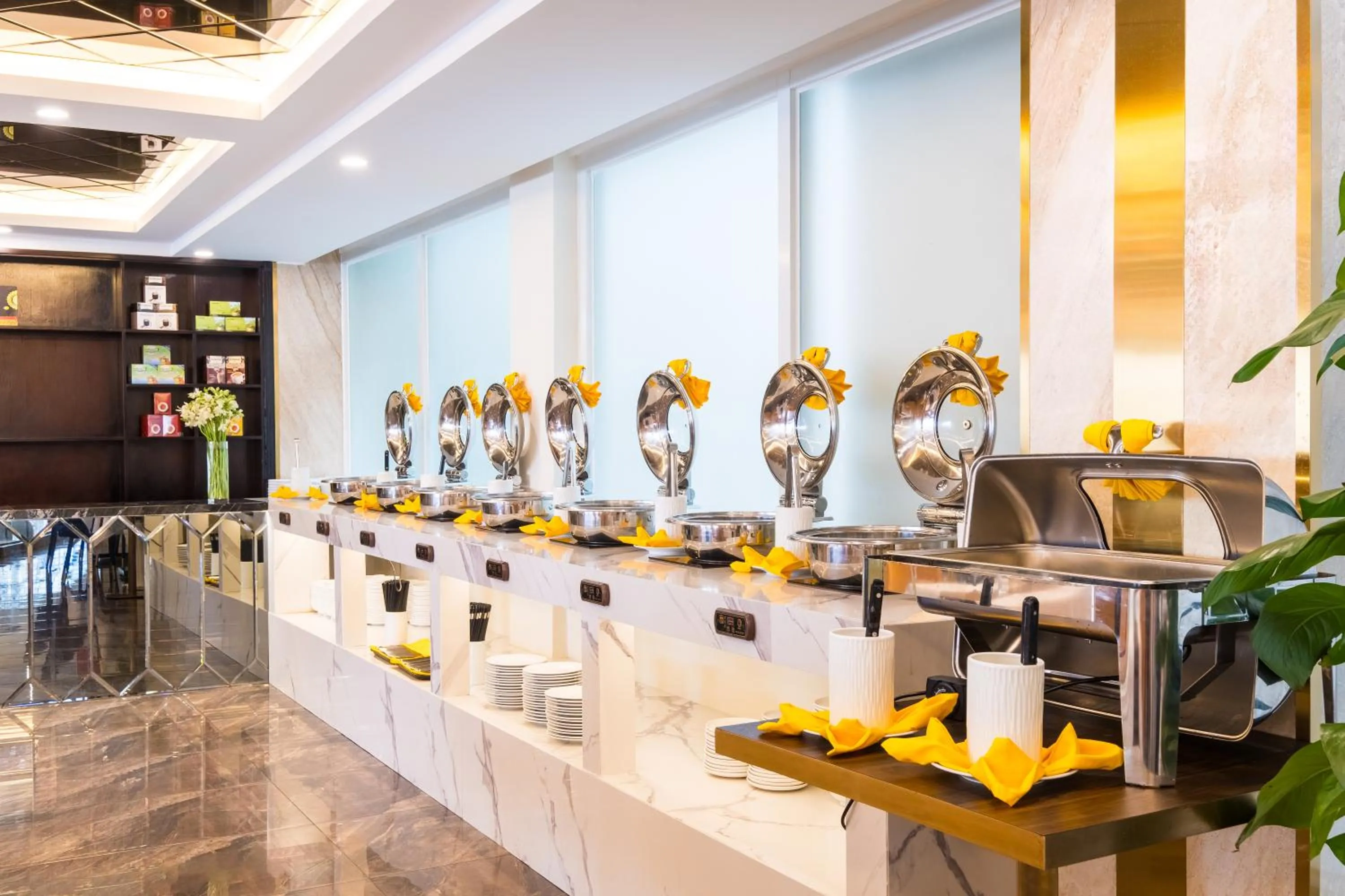 Food and drinks in Sandals Lily Hotel